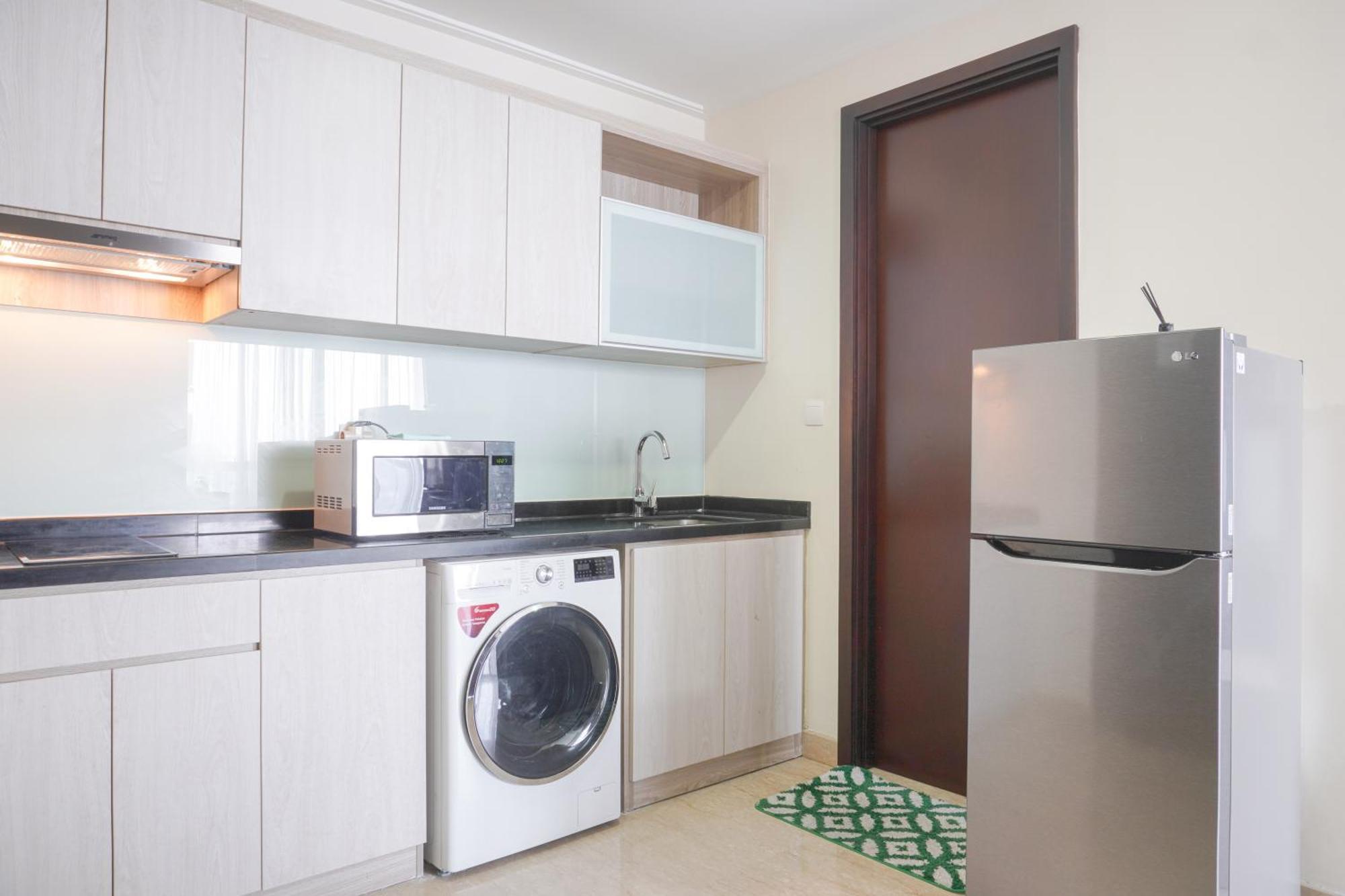 Elegant And Comfy 2br With Private Lift At Menteng Park By Travelio Jakarta