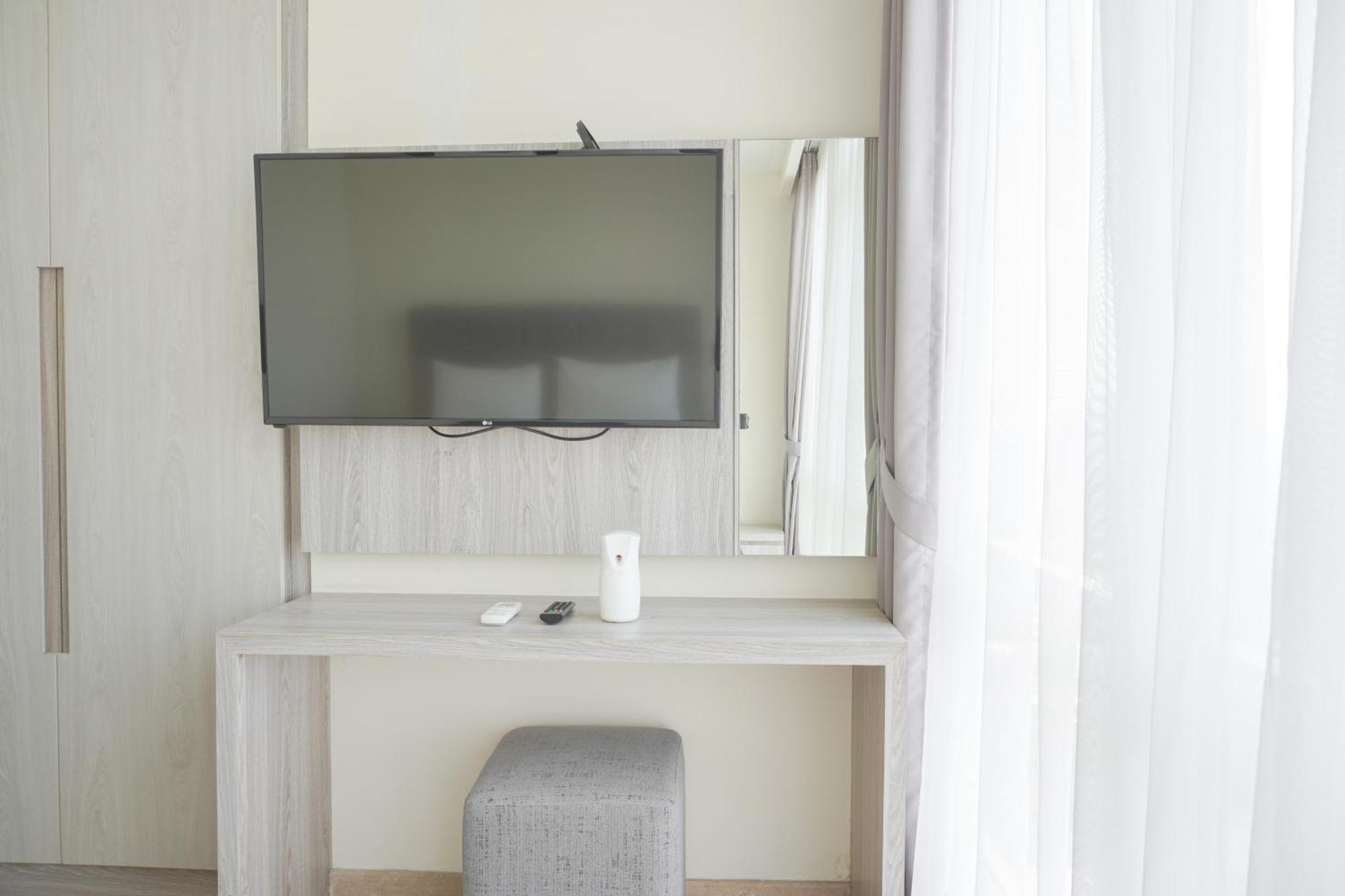 Elegant And Comfy 2br With Private Lift At Menteng Park By Travelio Apartment Jakarta