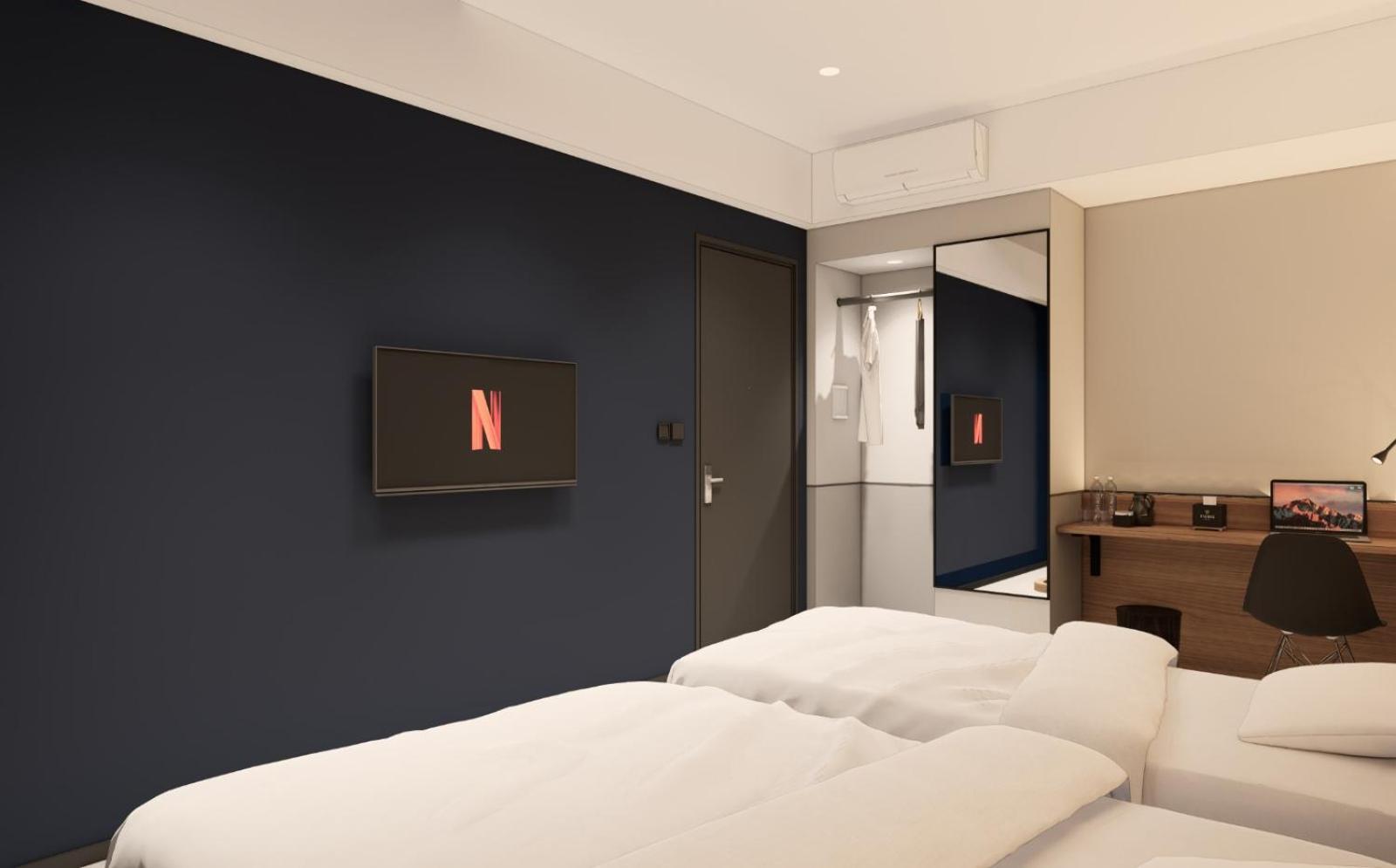 Hotel Fieris Izzy Jakarta