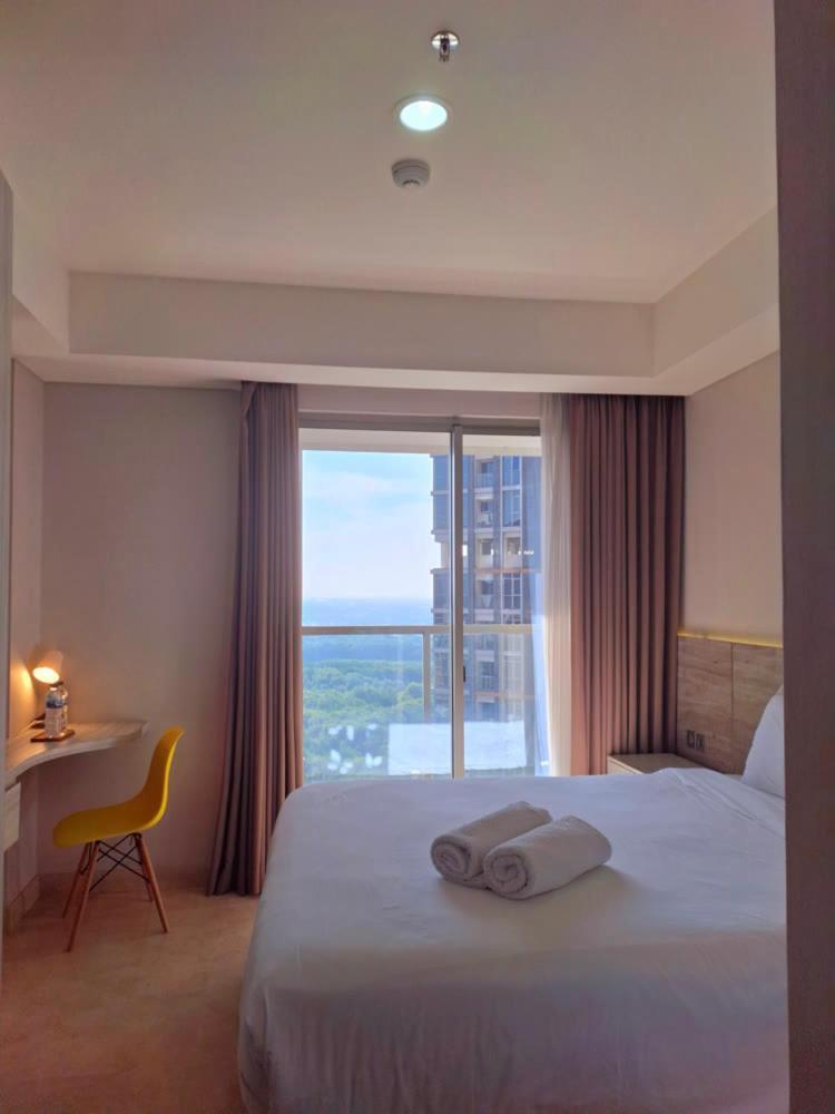 Apartment Luxury Sea View Free Wifi And Cozy Gold Coast Pik Next To Oakwood By Blezz Jakarta