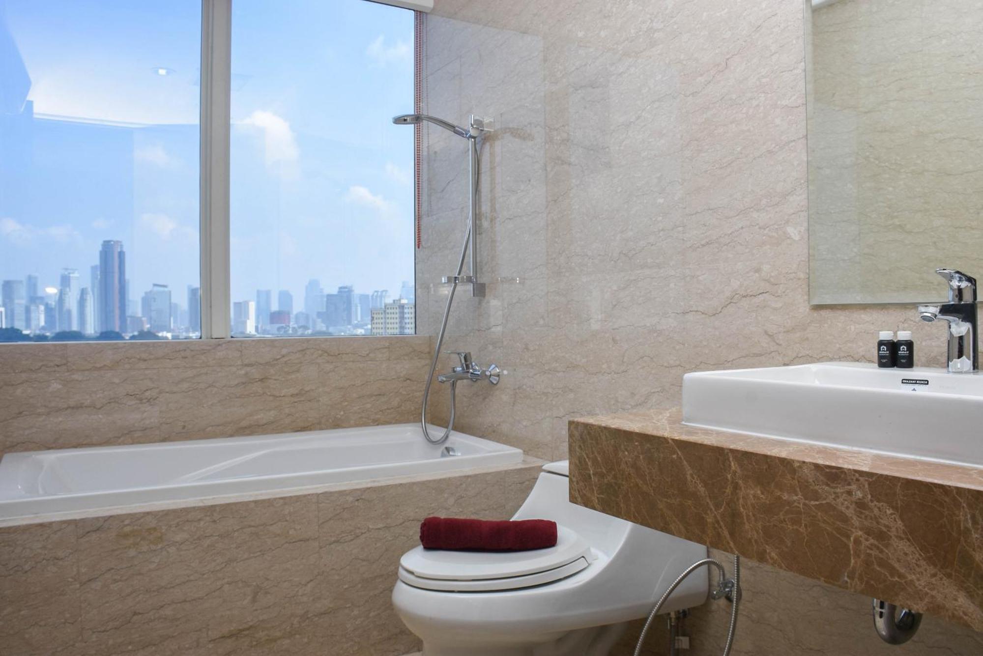 Spacious And Elegant 3br At Menteng Park By Travelio * Jakarta