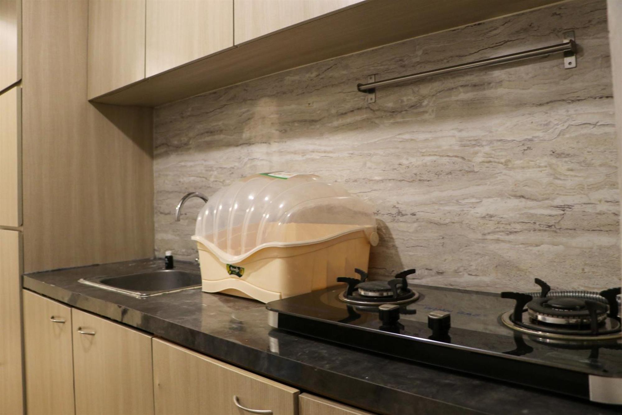 Comfort Living 3br At Grand Palace Kemayoran By Travelio * Jakarta