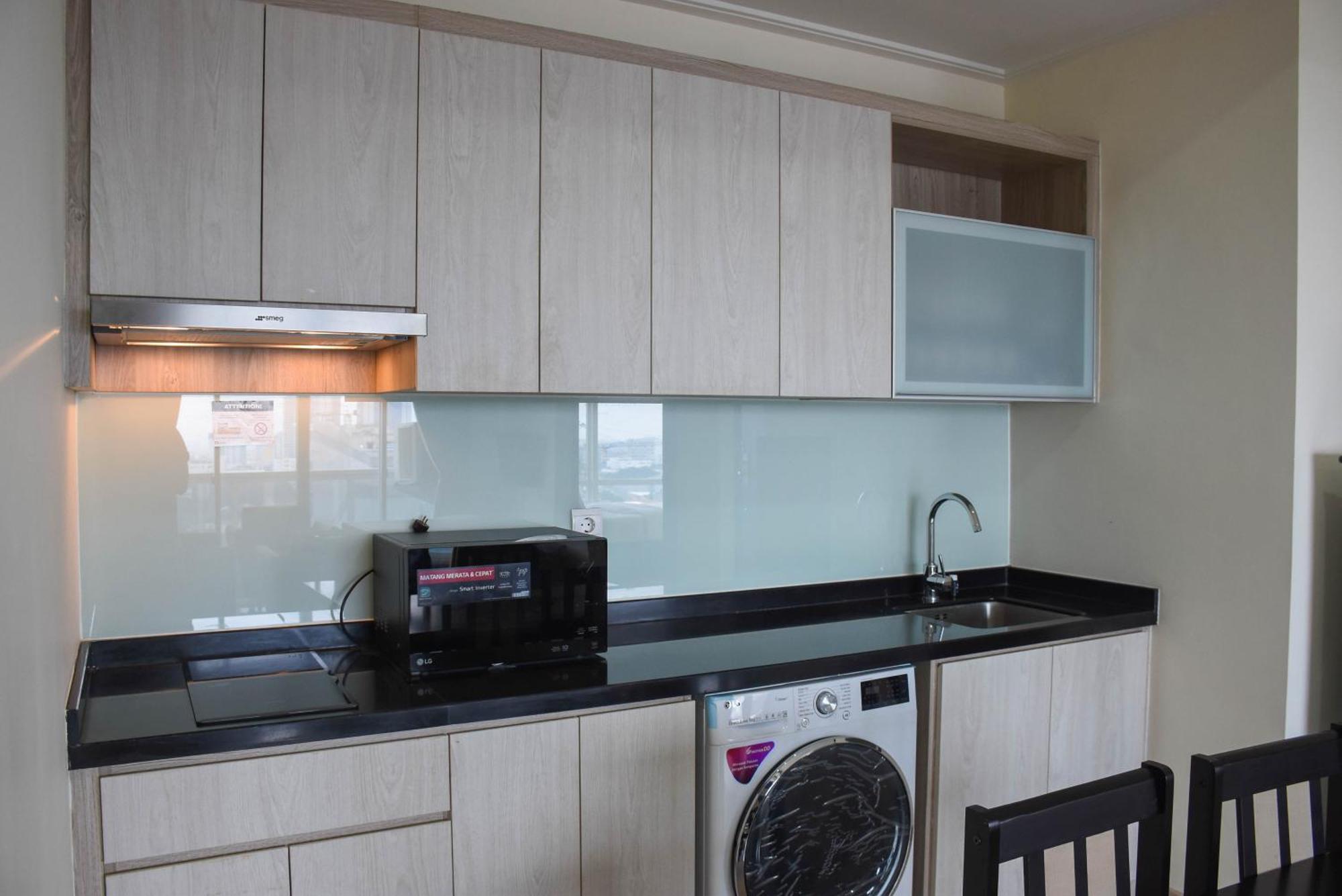 Apartment Spacious And Elegant 3br At Menteng Park By Travelio