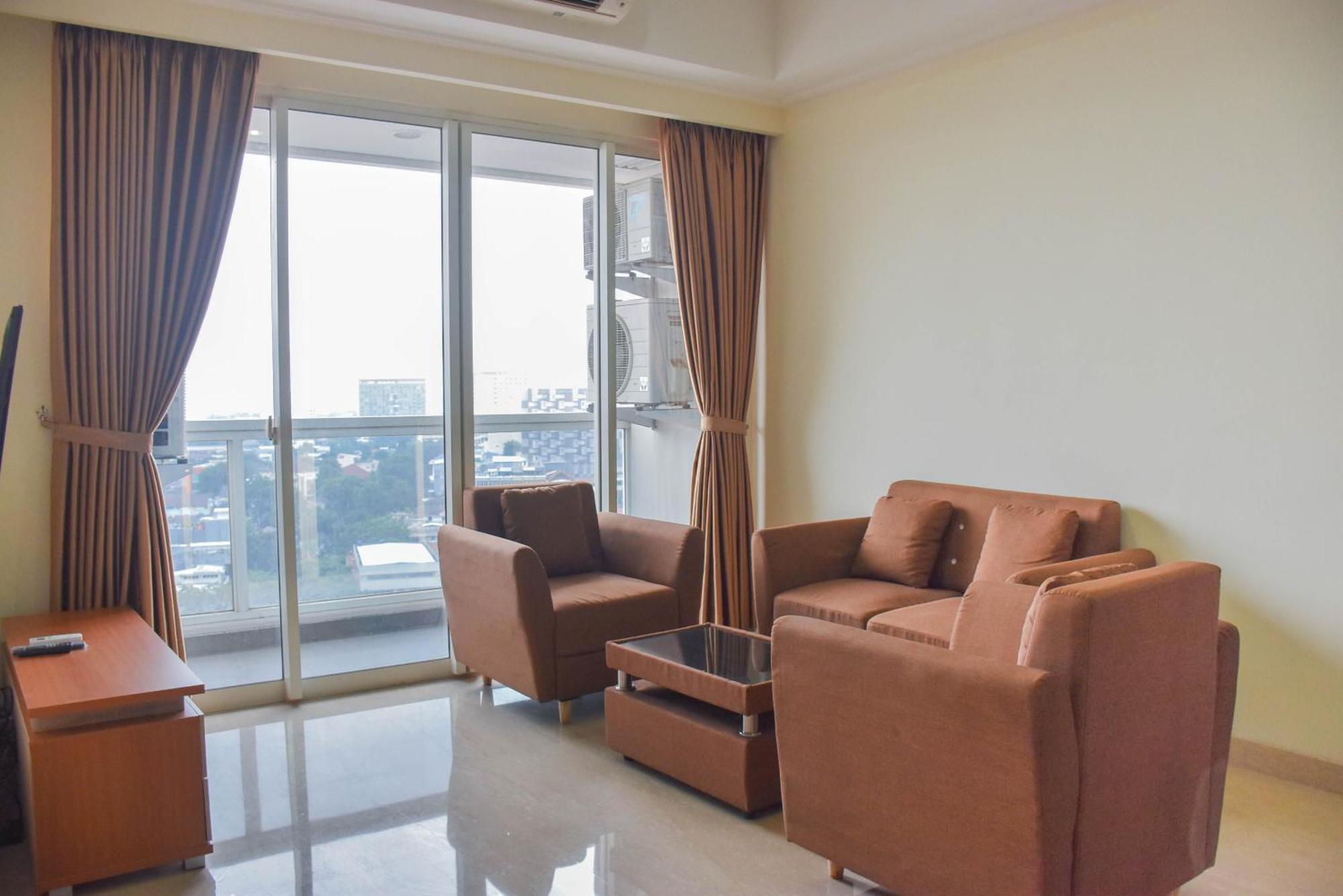 Spacious And Elegant 3br At Menteng Park By Travelio Apartment *