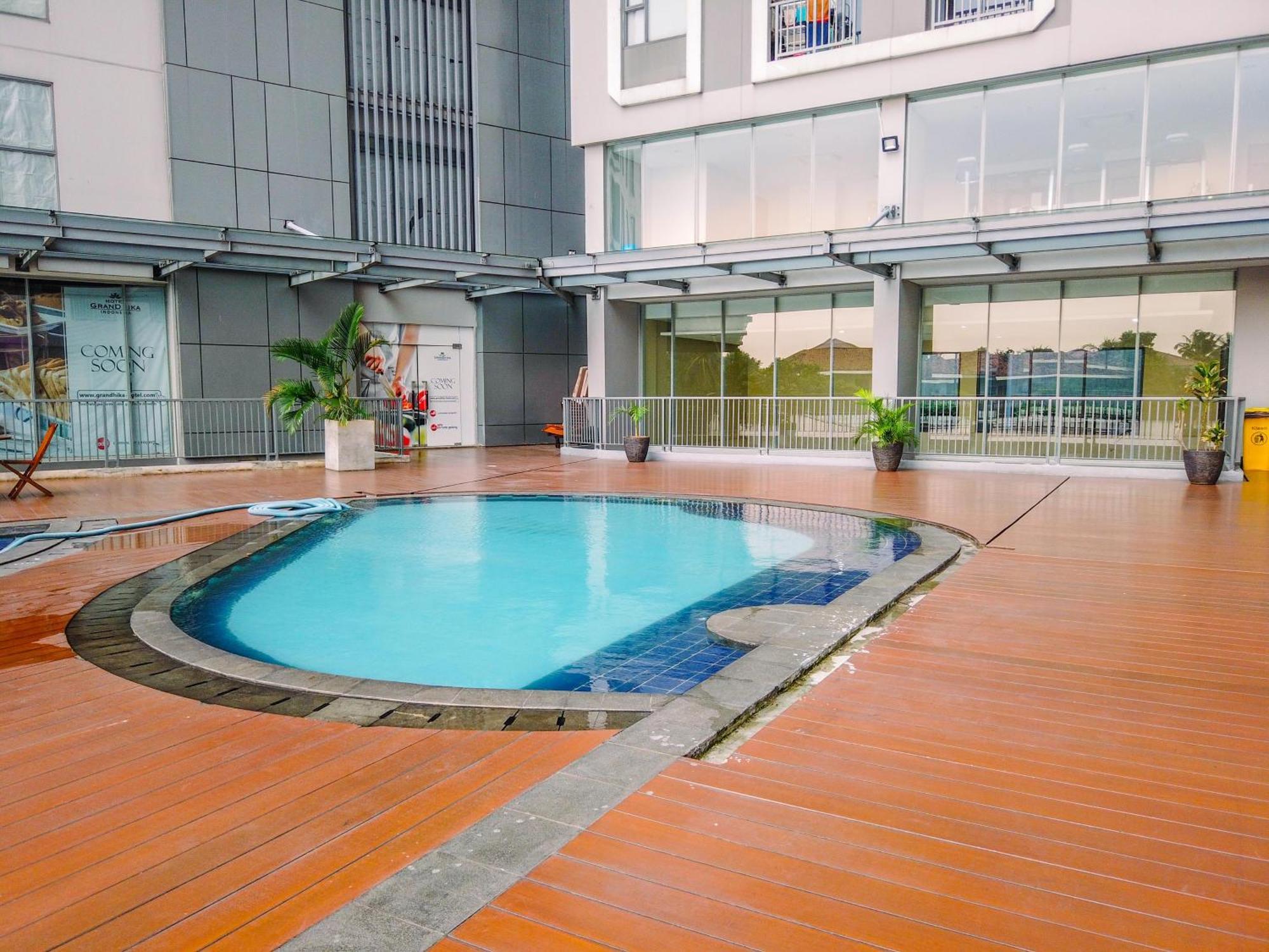 Apartment Elegant And Comfort 2br At Royal Olive By Travelio *