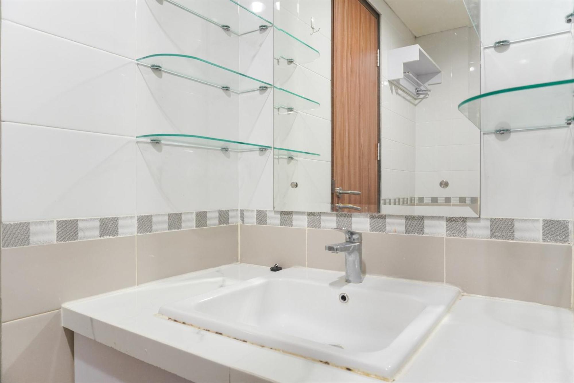 Elegant And Comfort 2br At Royal Olive By Travelio Jakarta