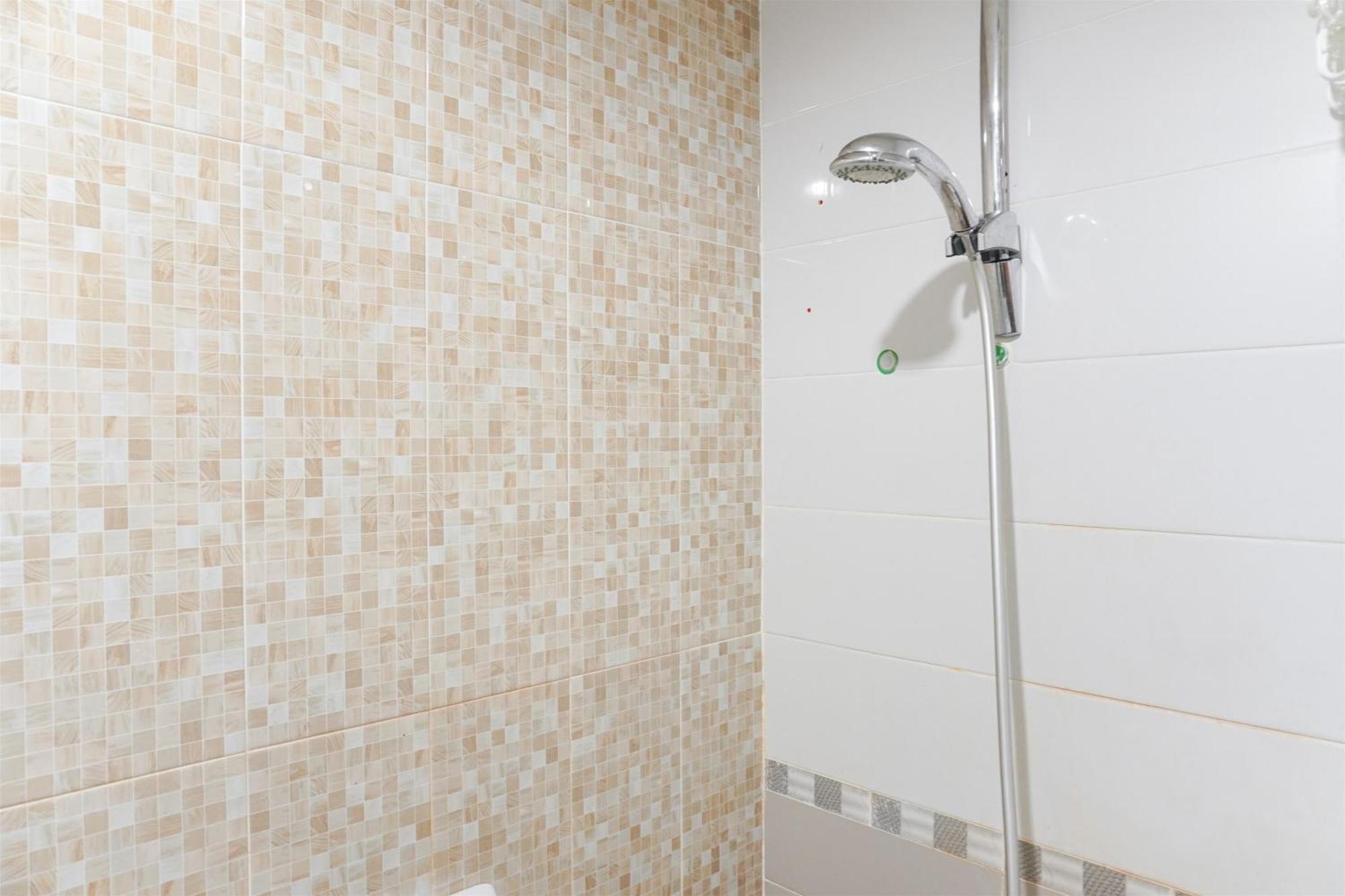 Apartment Elegant And Comfort 2br At Royal Olive By Travelio *