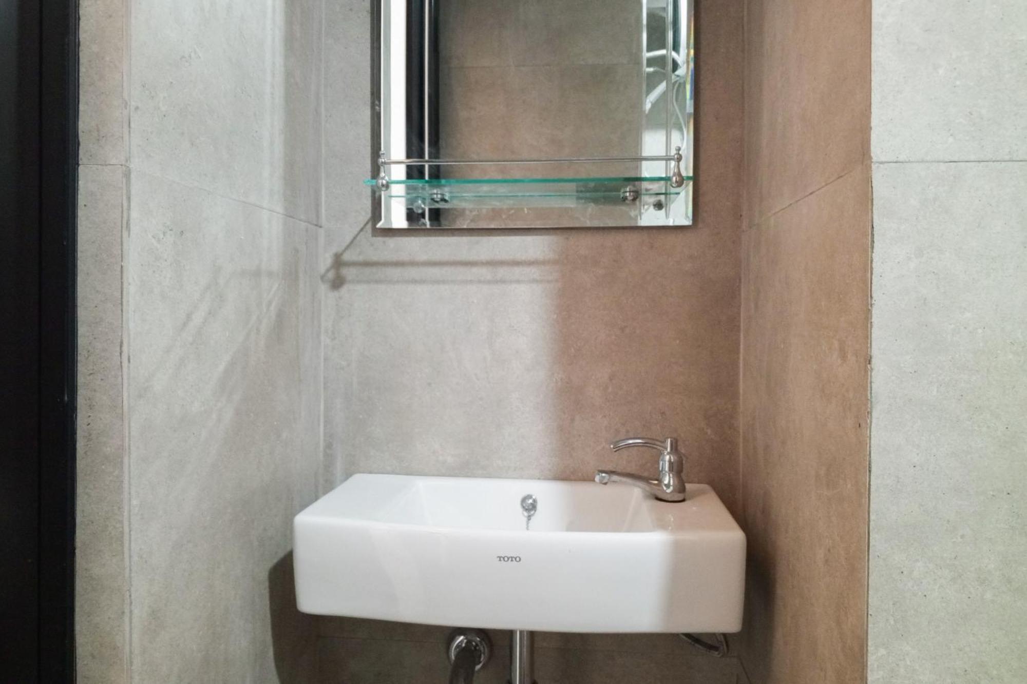 Urbanview Bale Puri Indah Hotel Jakarta