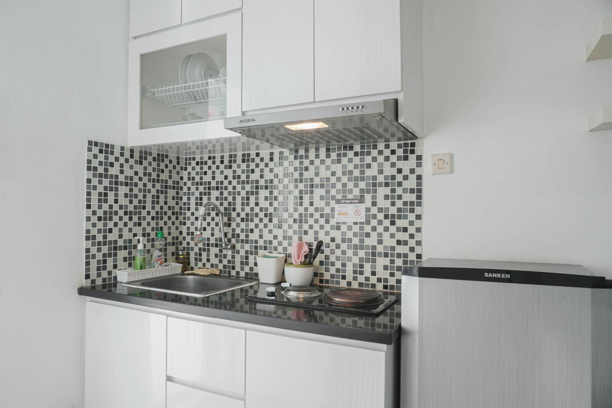 Apartment Compact At Bassura By Travelio Jakarta