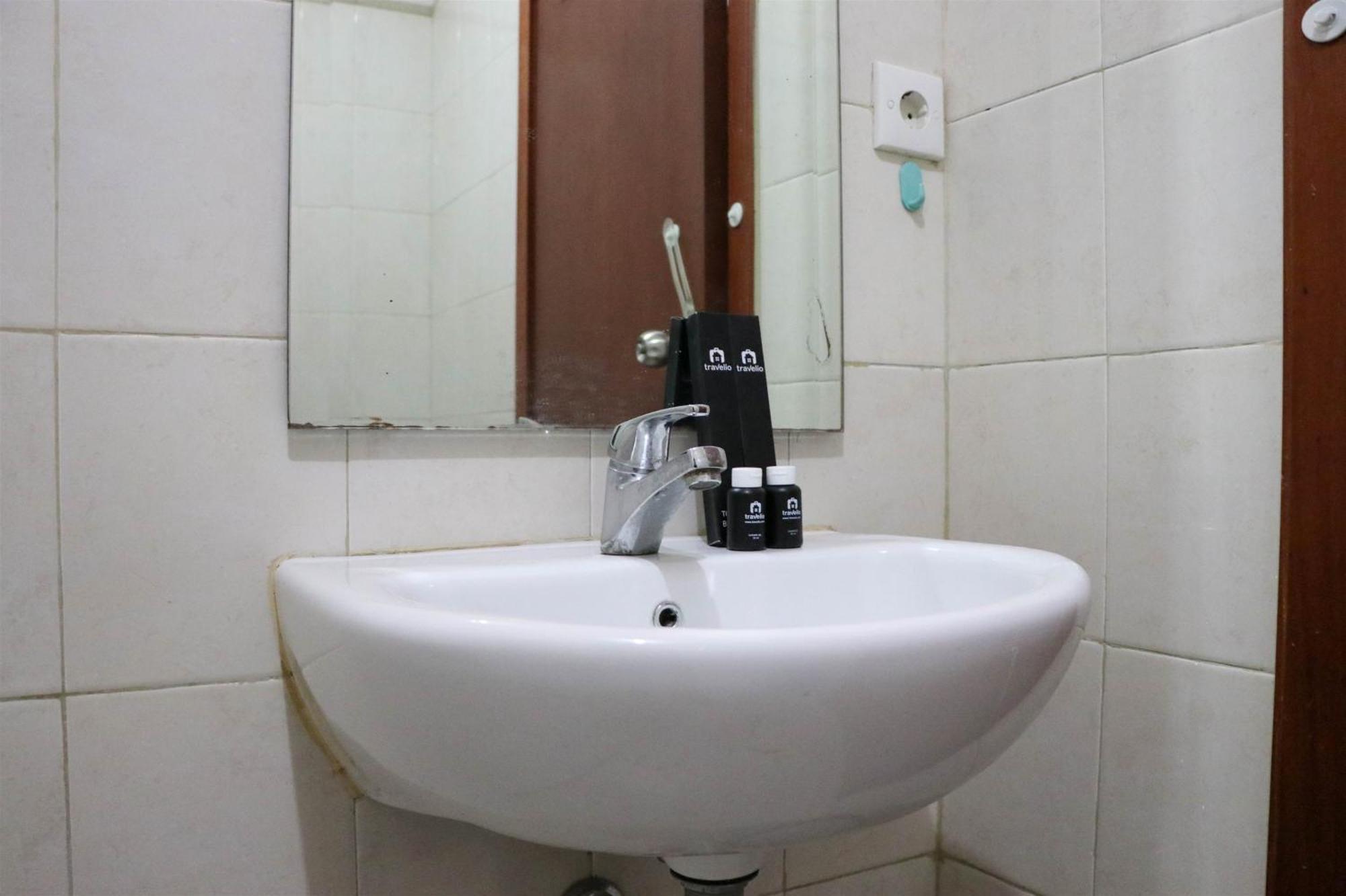 Tranquil And Cozy 1br At Thamrin By Travelio Căn hộ *