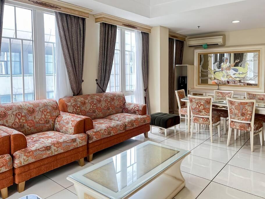 Luxury 2br Menteng With Pool, Wi-fi, Gym By 2ndhome Jakarta