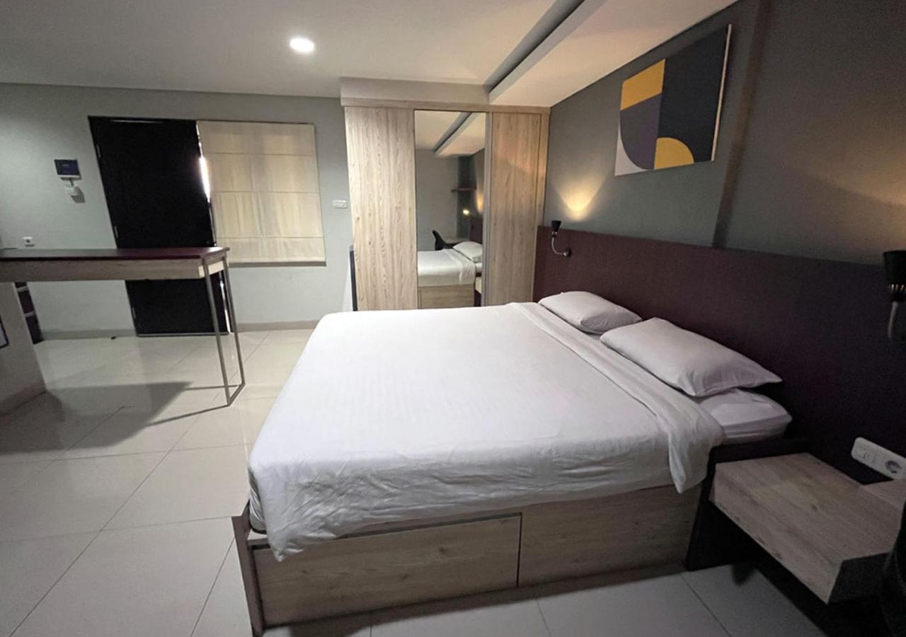 Aparthotel 12 *