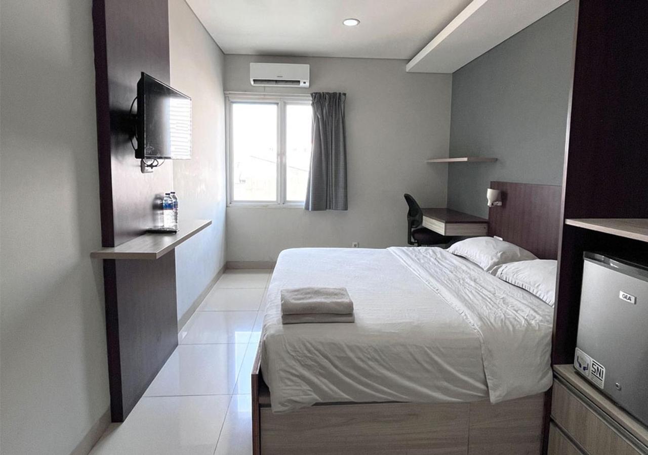 12 Aparthotel Jakarta