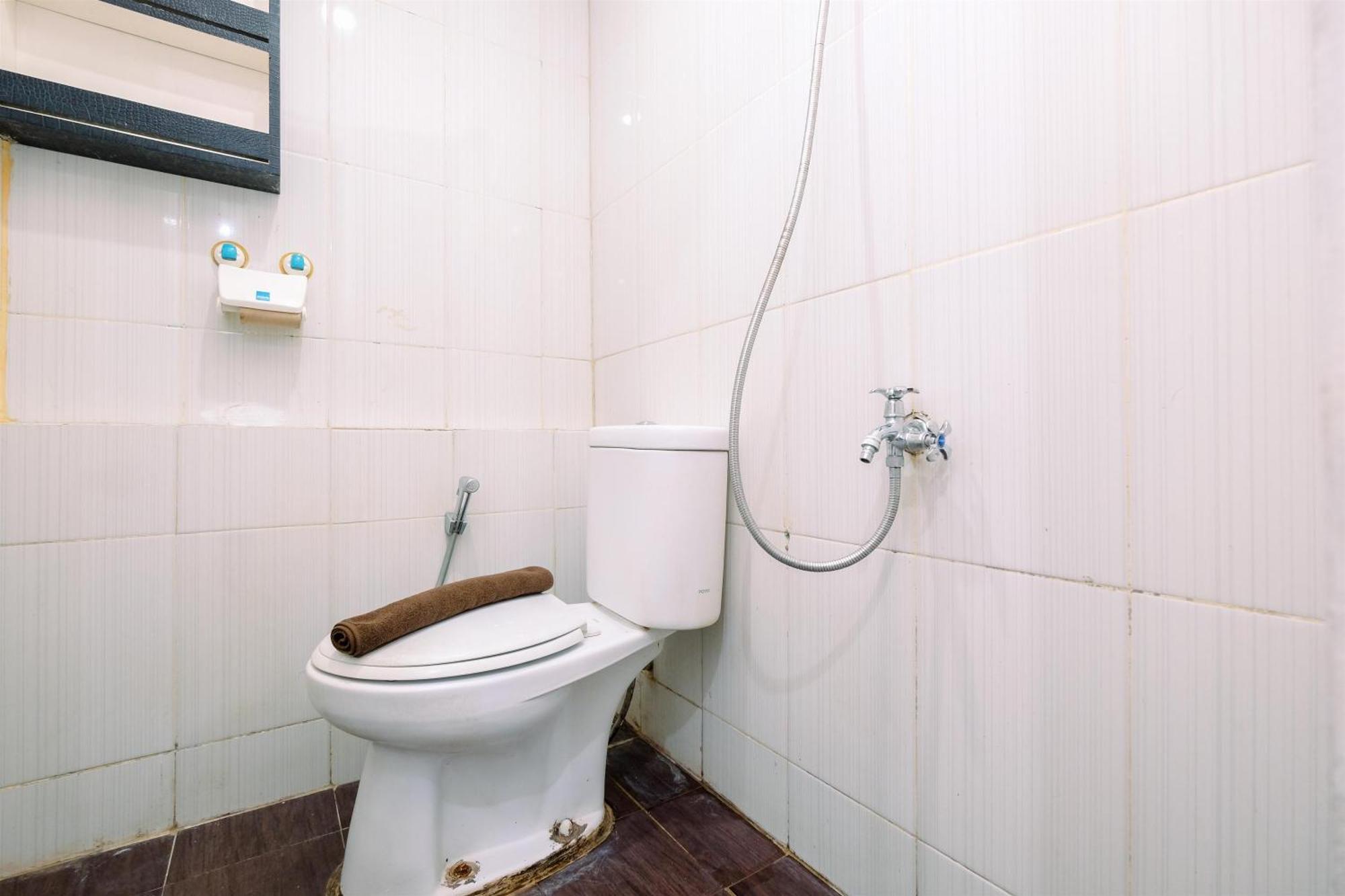 And Modern 1br Pramuka By Travelio Apartment Jakarta