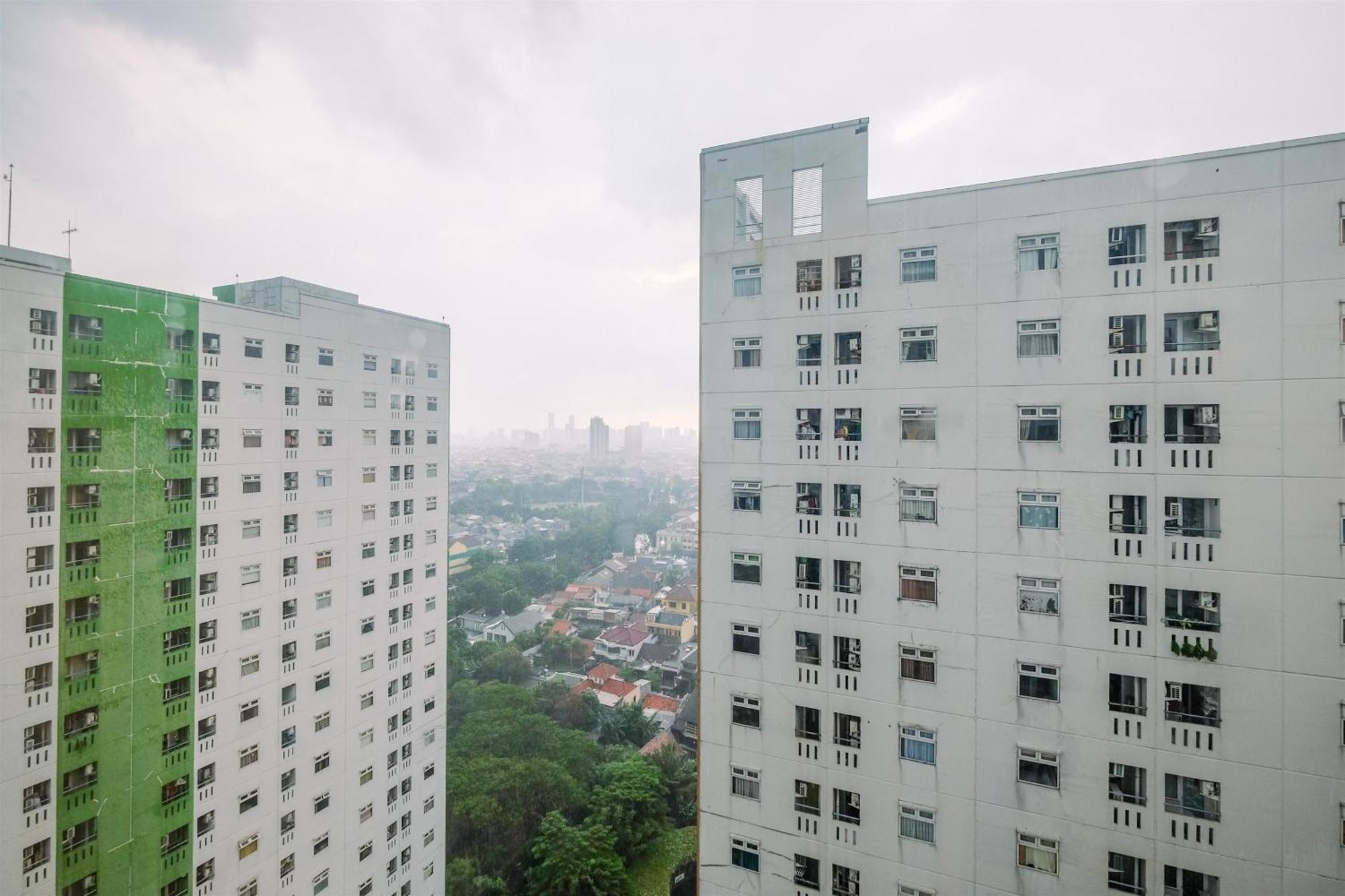 Apartment And Modern 1br Pramuka By Travelio *