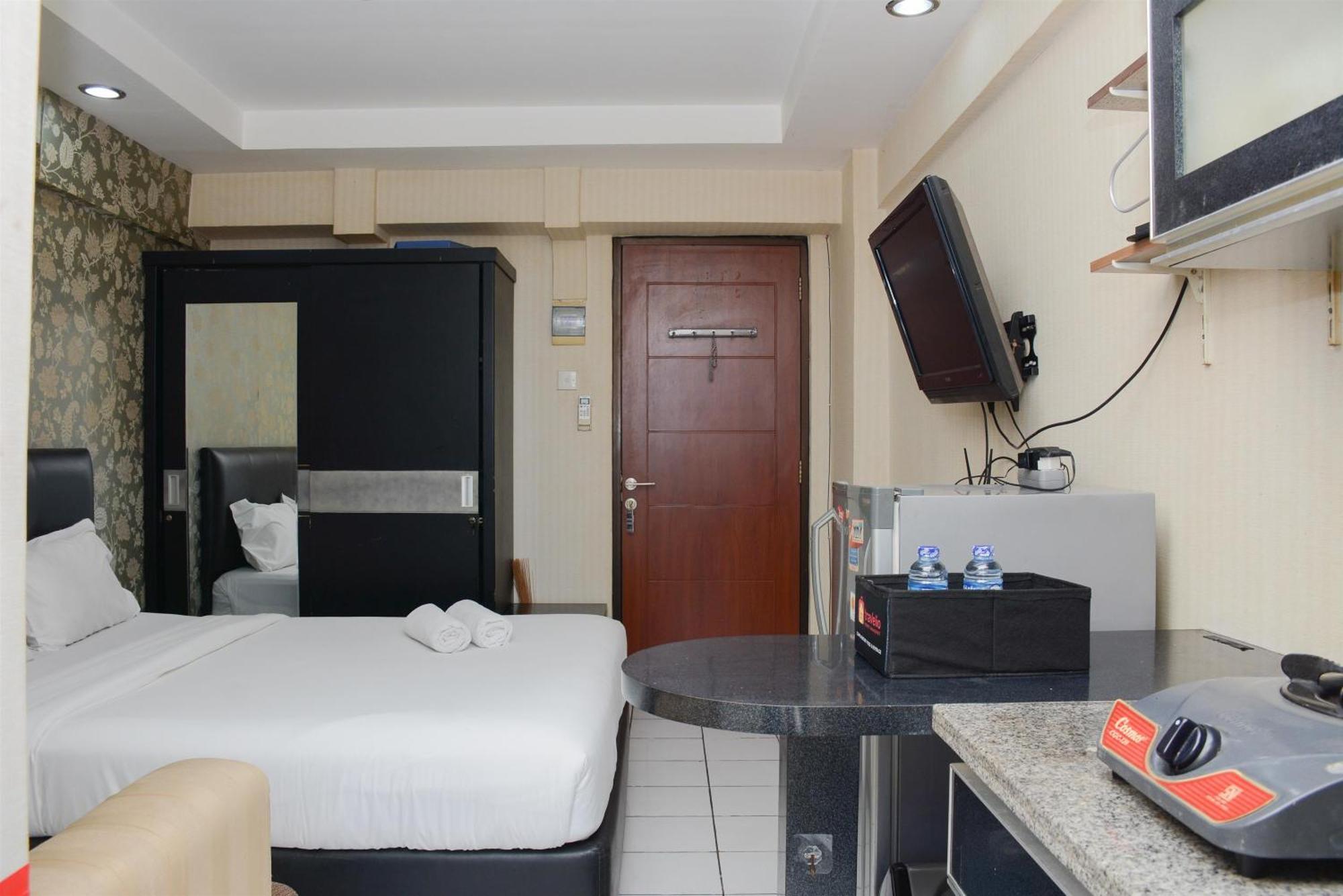 Minimalist At Kebagusan By Travelio Apartment
