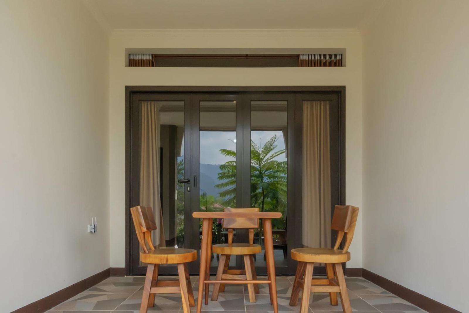 Salma Syariah By Twospaces, Bogor *