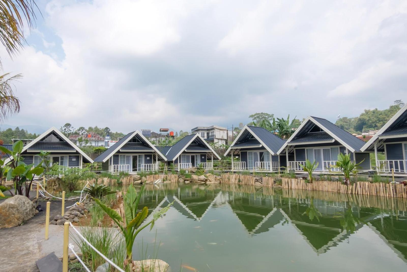 Salma Syariah By Twospaces, Bogor * Jakarta
