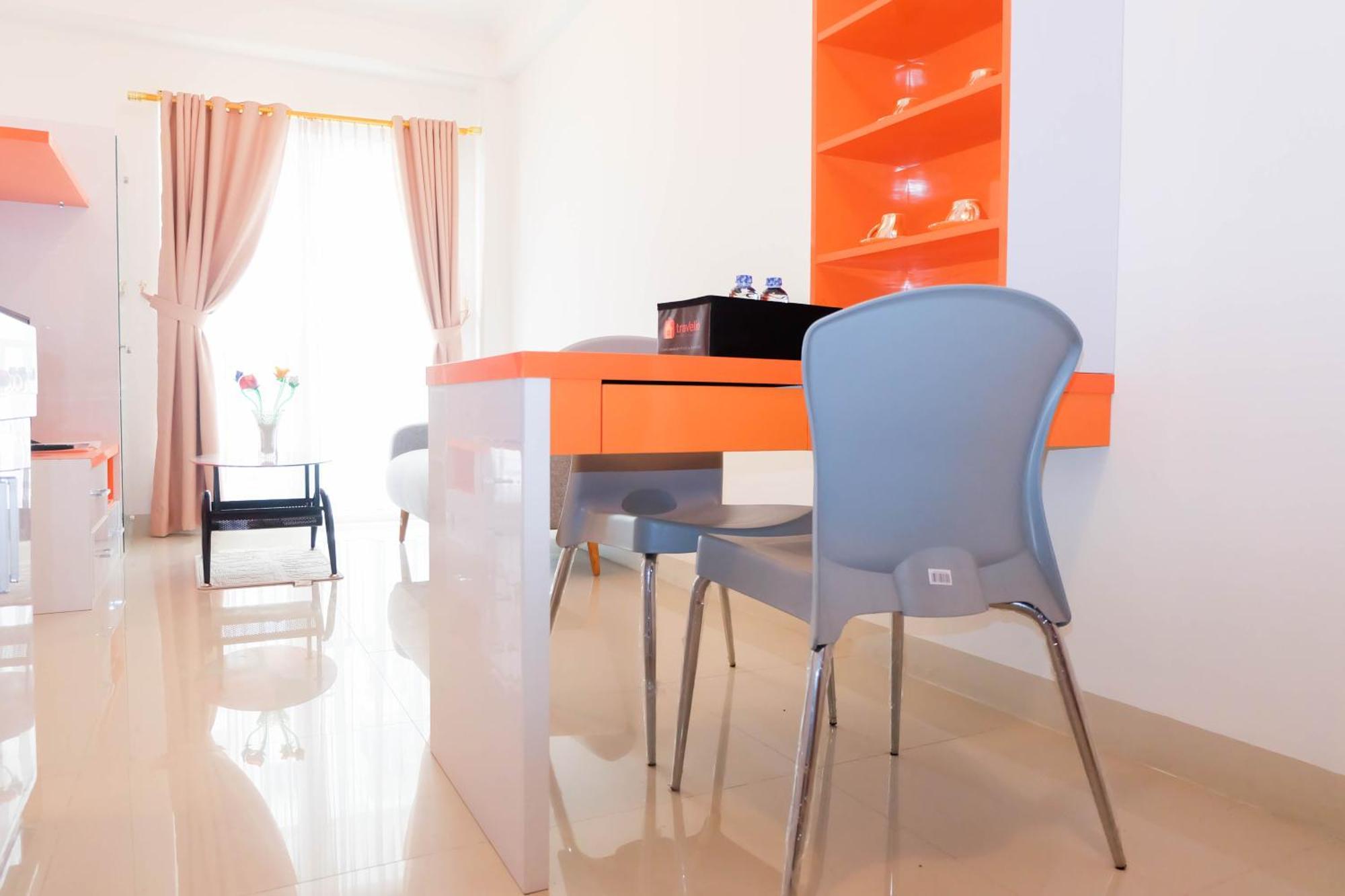 Cozy And Minimalist 2br @ Signature Park Grande By Travelio * Jakarta