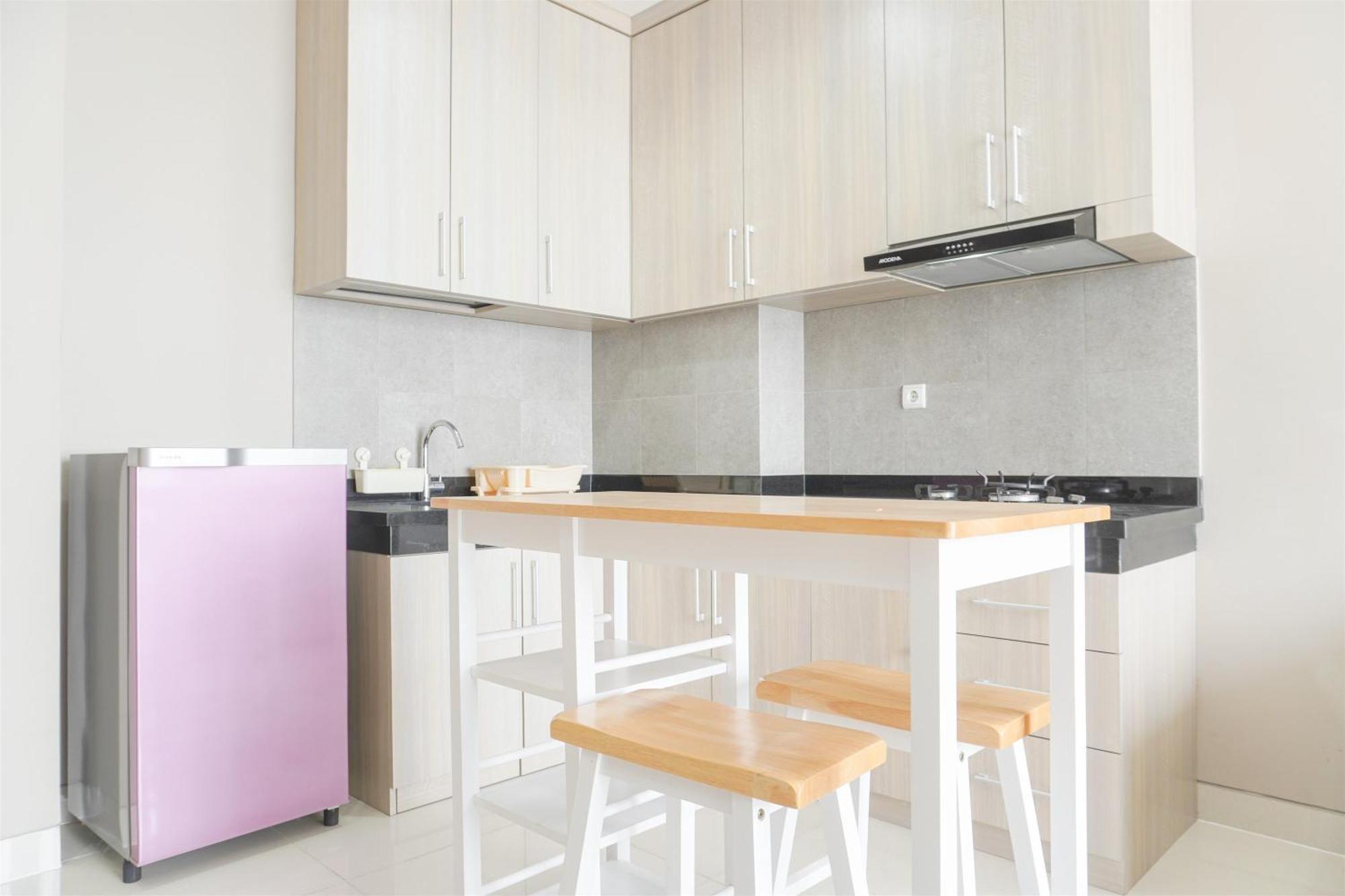Well Design And Homey 1br Ciputra International By Travelio