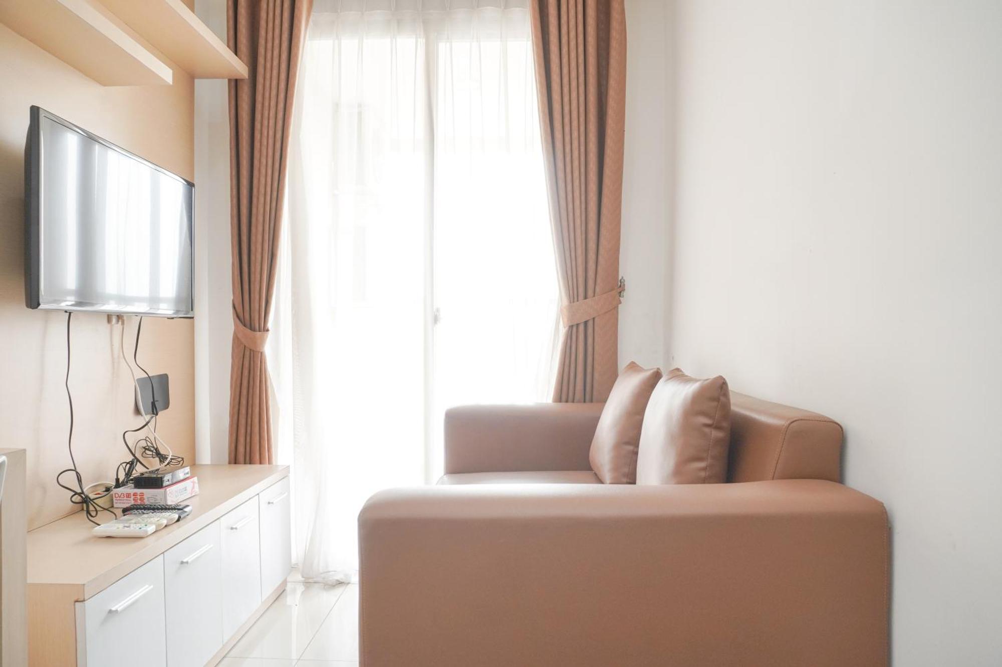 Homey And Warm 1br Belmont Puri By Travelio Apartment