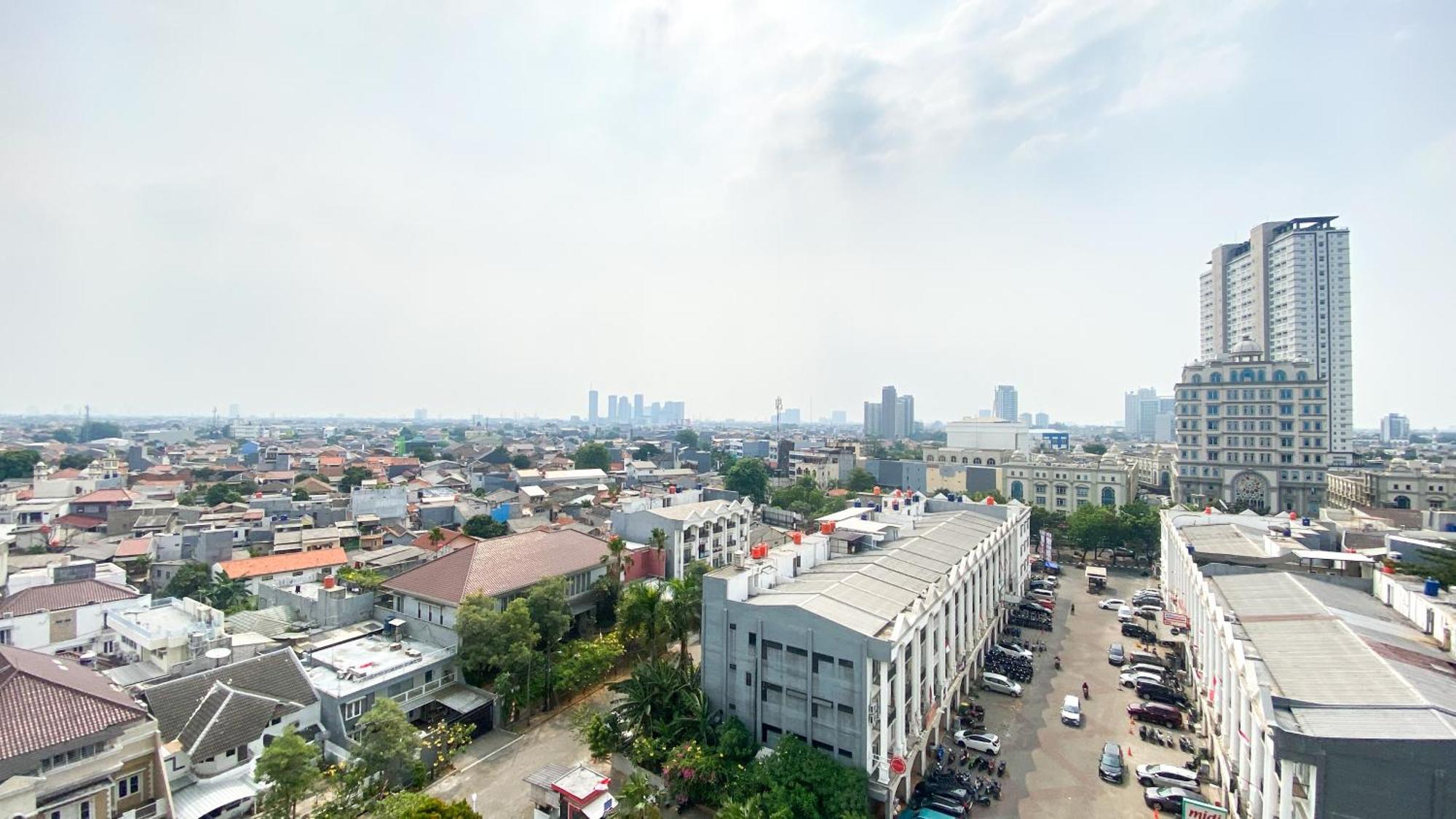 Homey And Warm 1br Belmont Puri By Travelio Apartment
