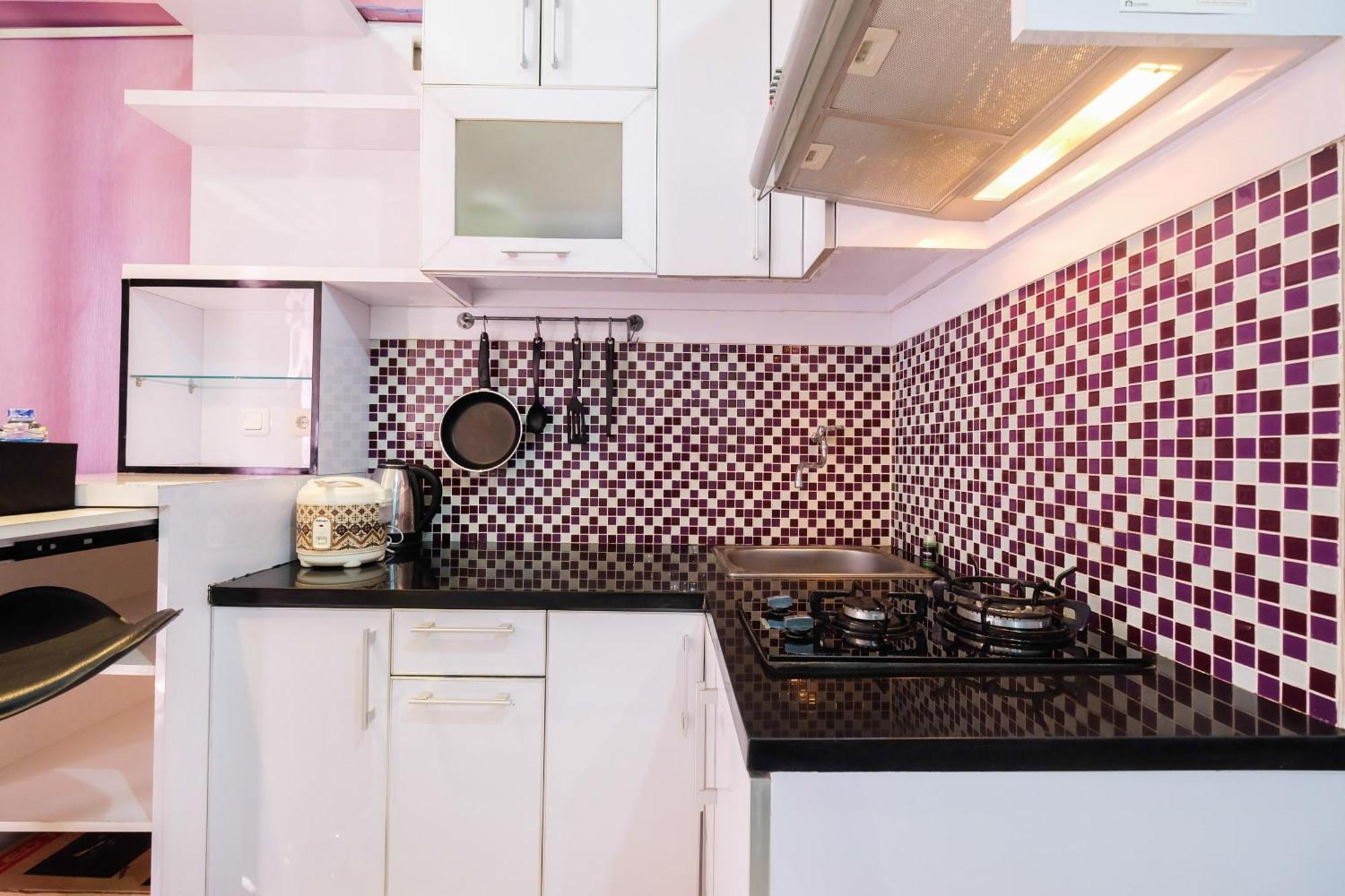 Homey 1br With Spacious Living Pramuka By Travelio Jakarta