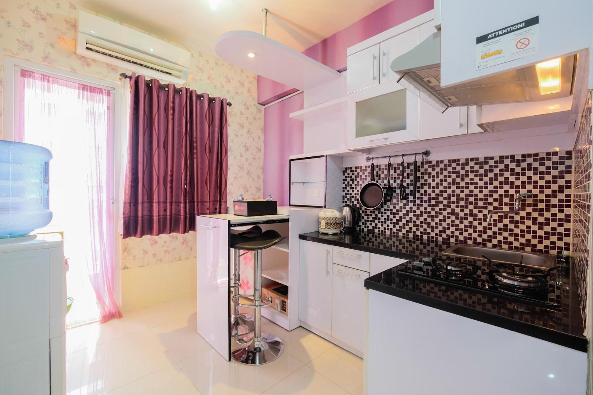 Homey 1br With Spacious Living Pramuka By Travelio Apartment