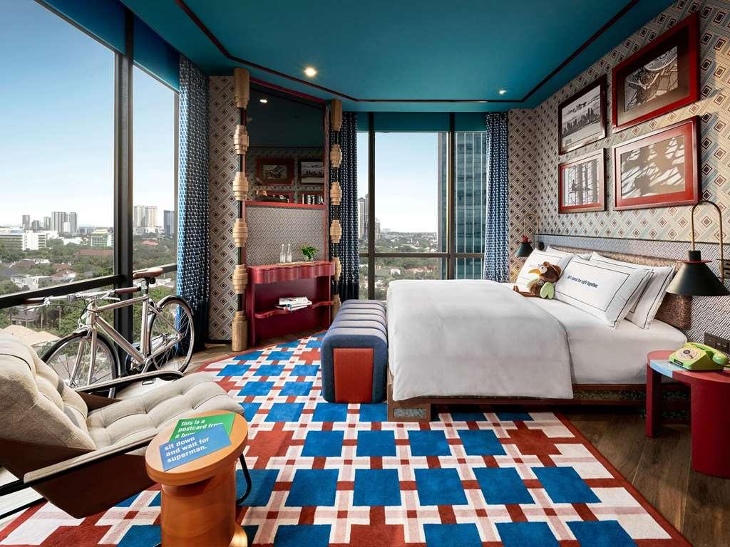 Hotel 25hours The Oddbird Jakarta
