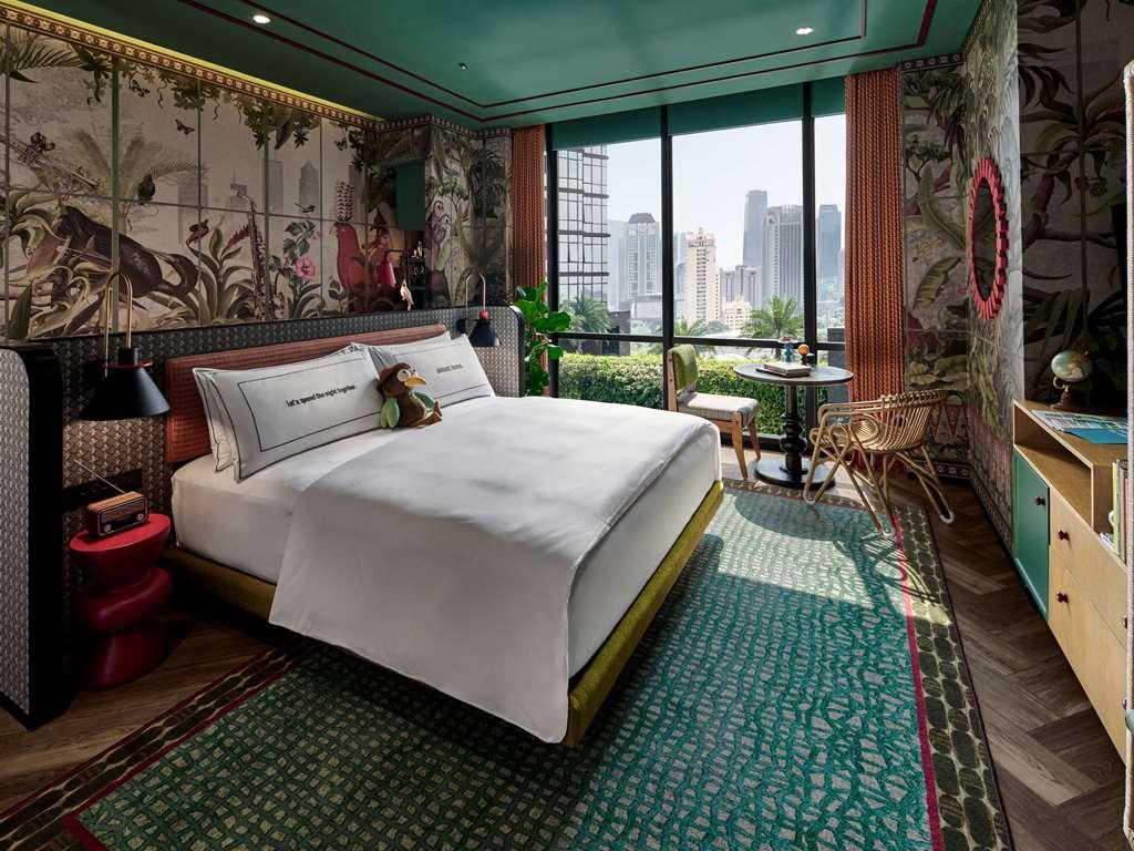 Hotel 25hours The Oddbird Jakarta