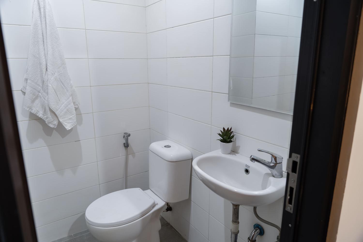 Khách sạn Cove Urooms Panglima Polim 2*
