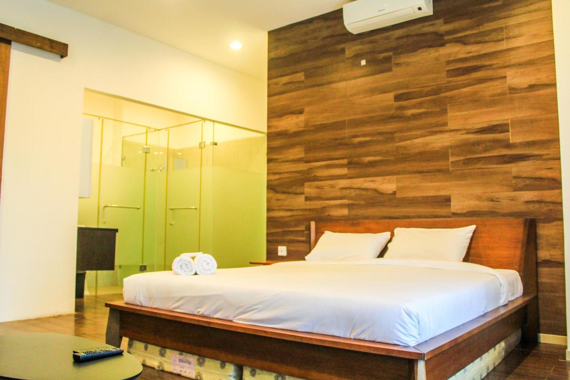 Homey And Warm 3br At Ambassade Residences By Travelio