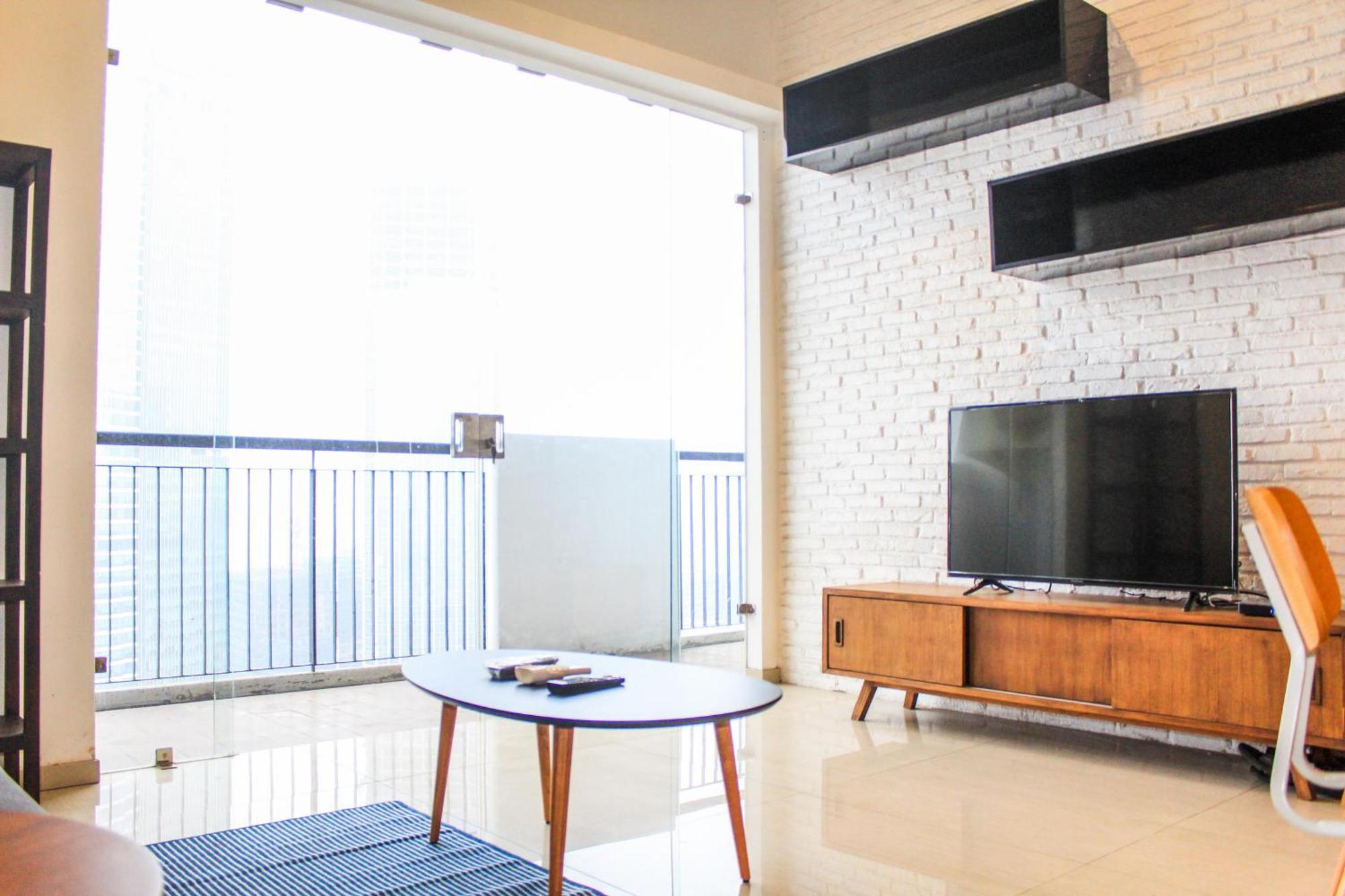 Homey And Warm 3br At Ambassade Residences By Travelio Apartment