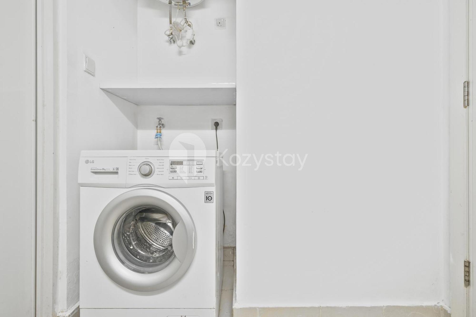 Pura By Kozystay - Kuningan Apartment