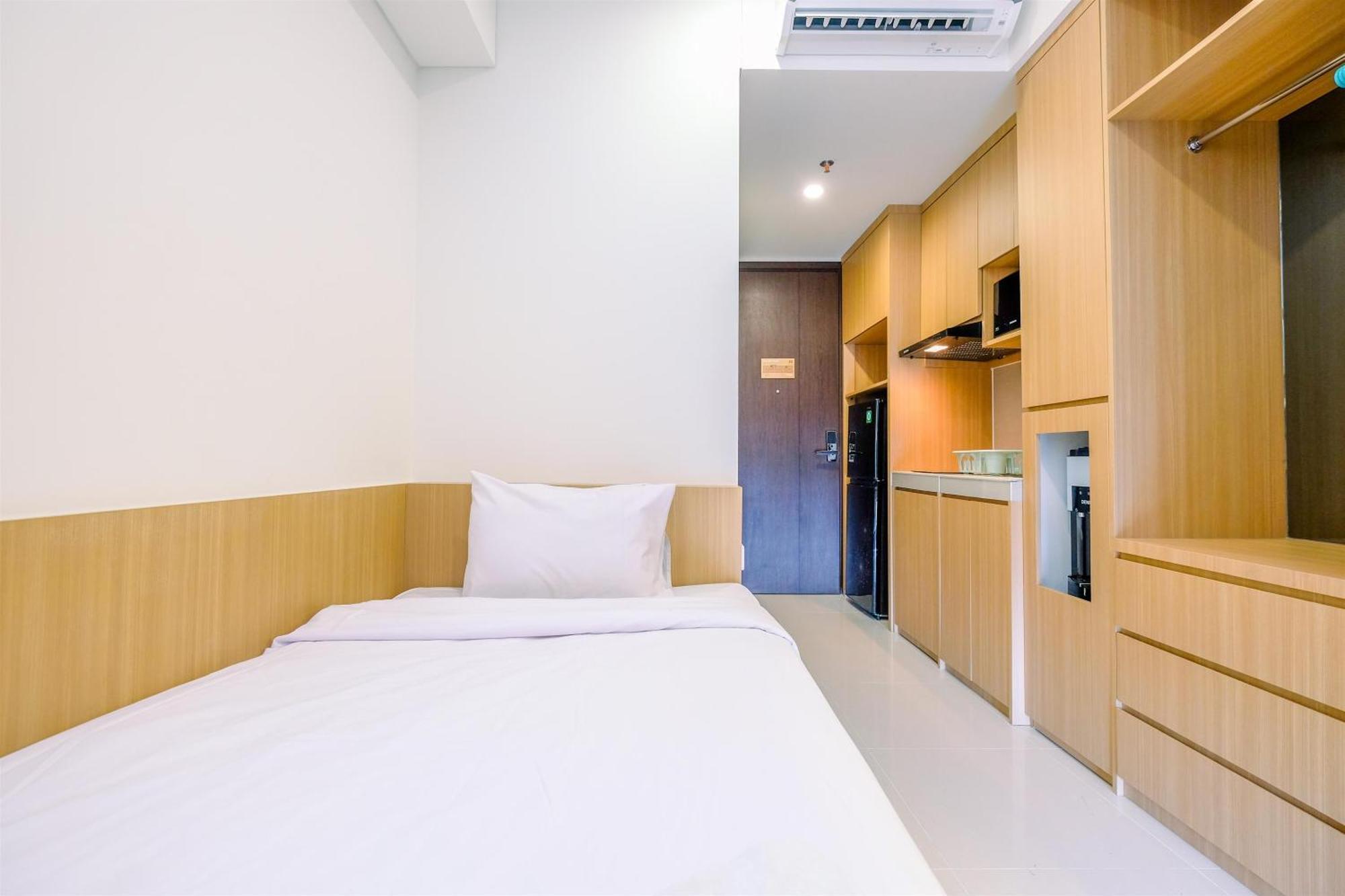 And Comfortable Vasaka Solterra By Travelio Jakarta