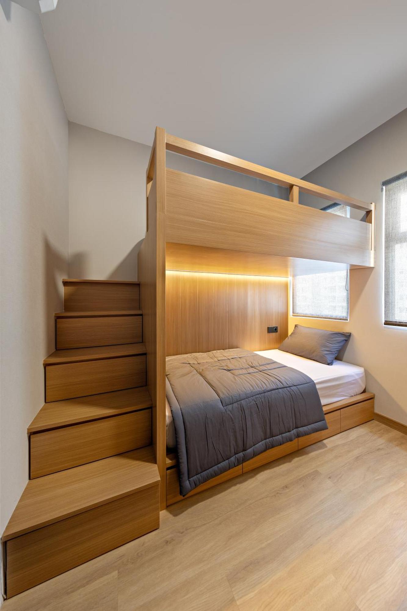 Newly Renovated 2br And Direct Mall Access Apartment *