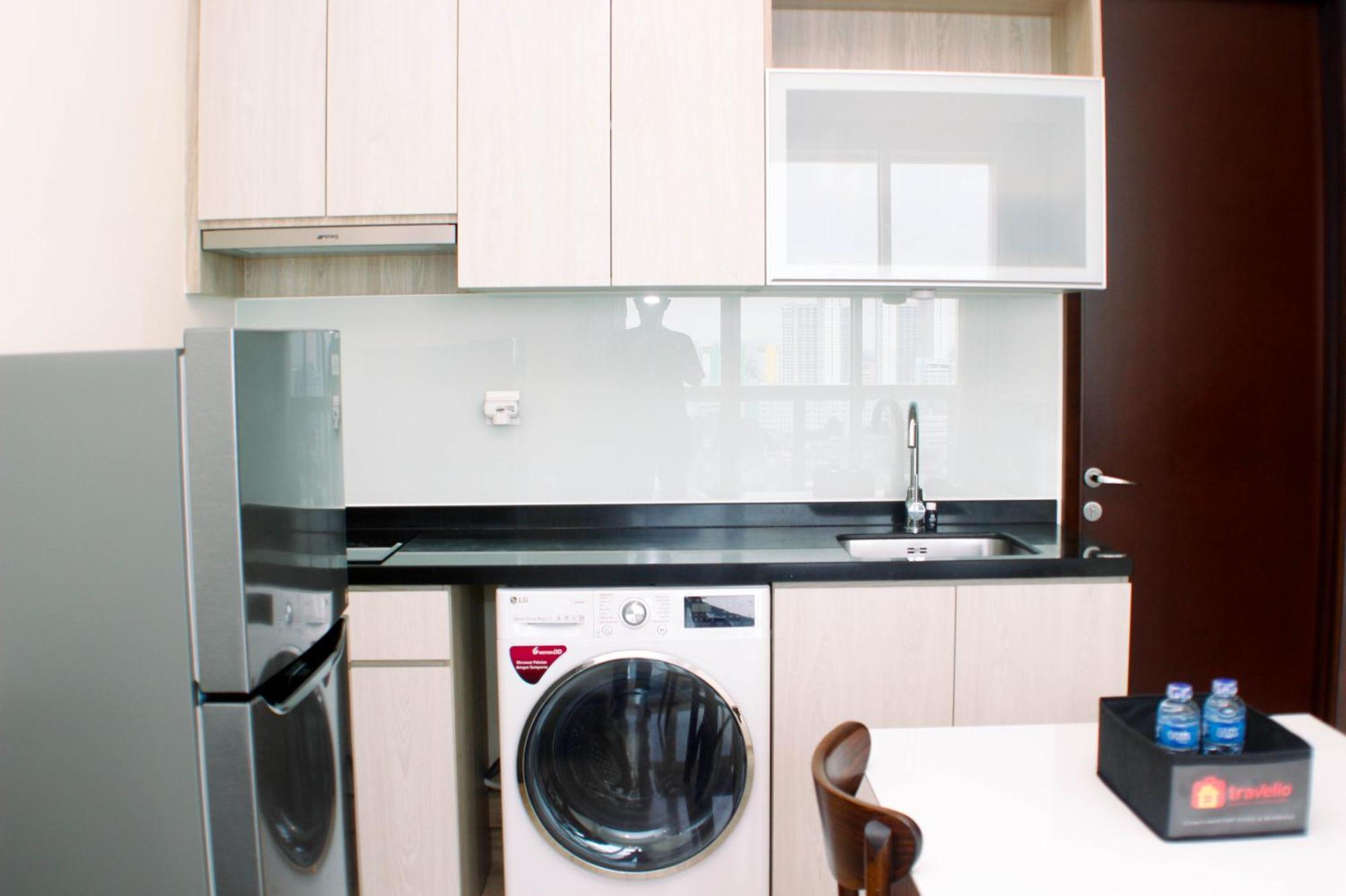 Apartment Stunning And Comfortable 2br At Menteng Park By Travelio