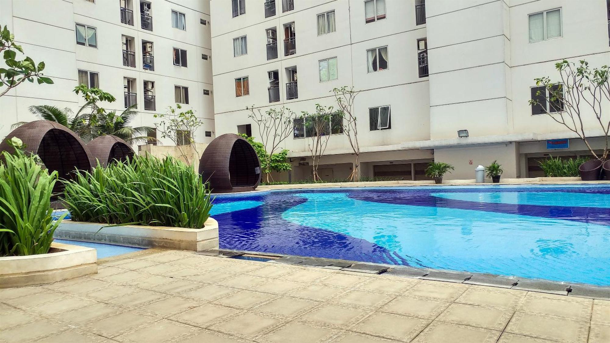 Relaxing 2br Bassura By Travelio Jakarta