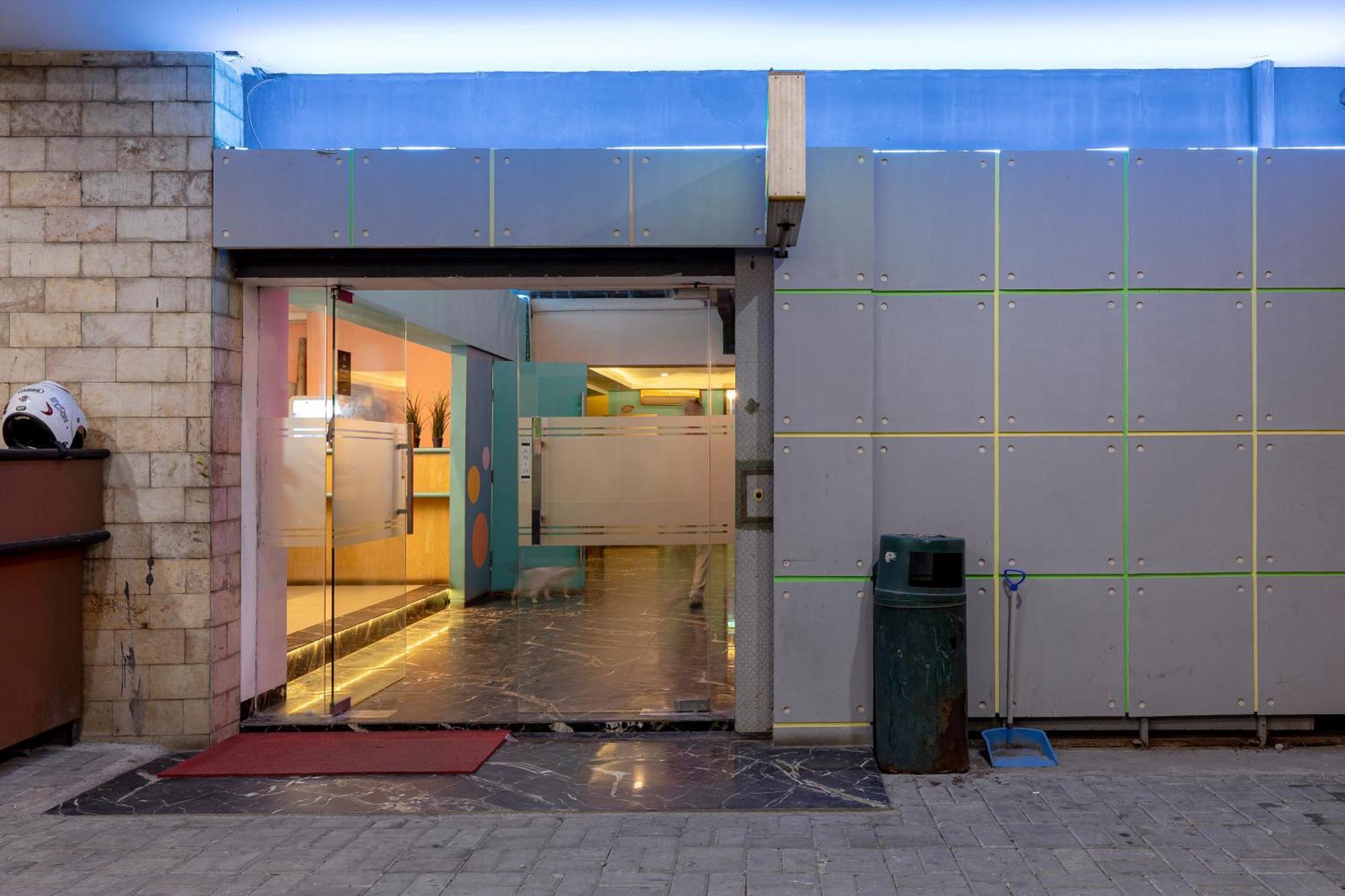 Sans Rumah Kita Daan Mogot Hotel 3*
