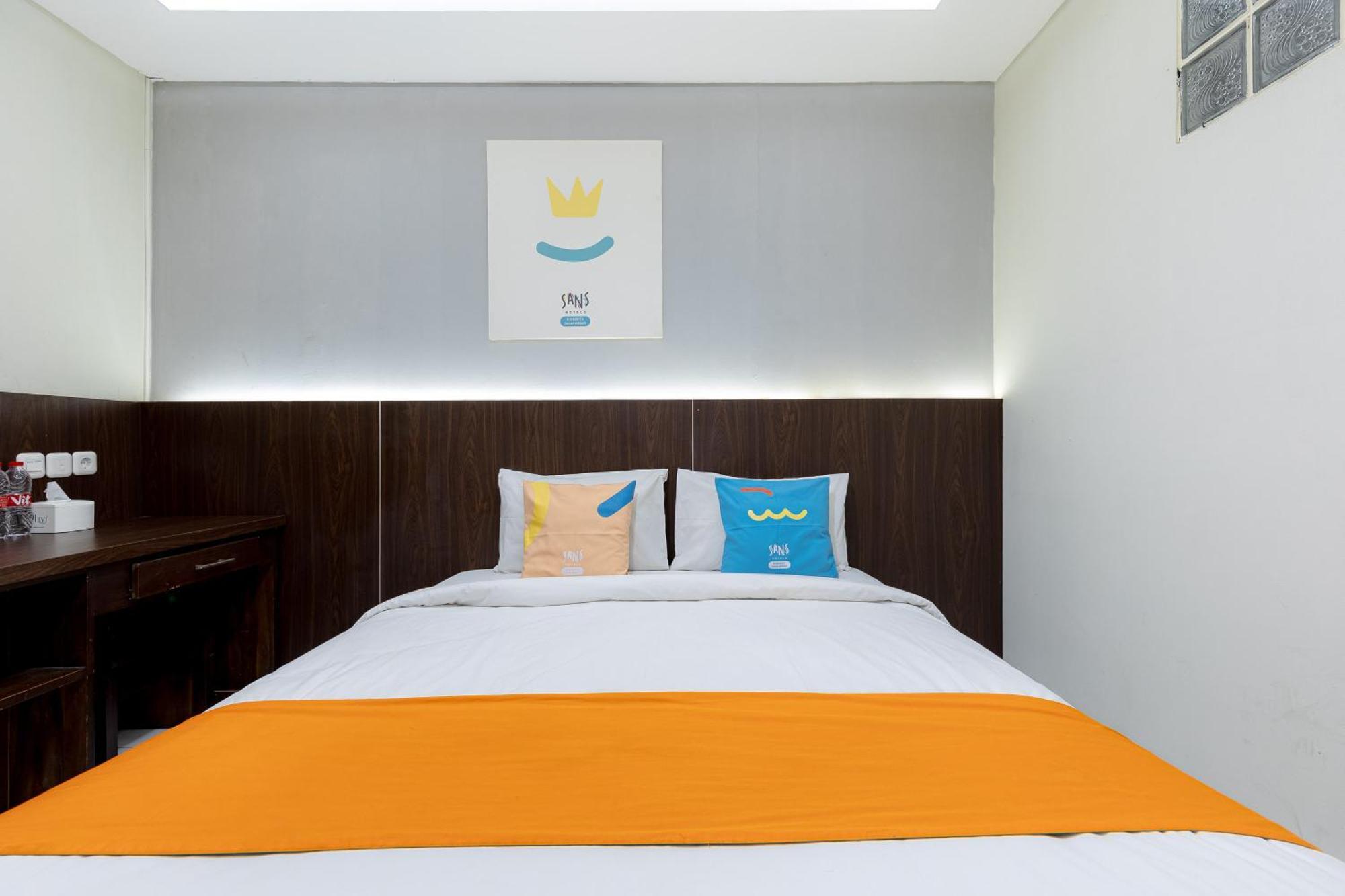 Sans Rumah Kita Daan Mogot Hotel 3*
