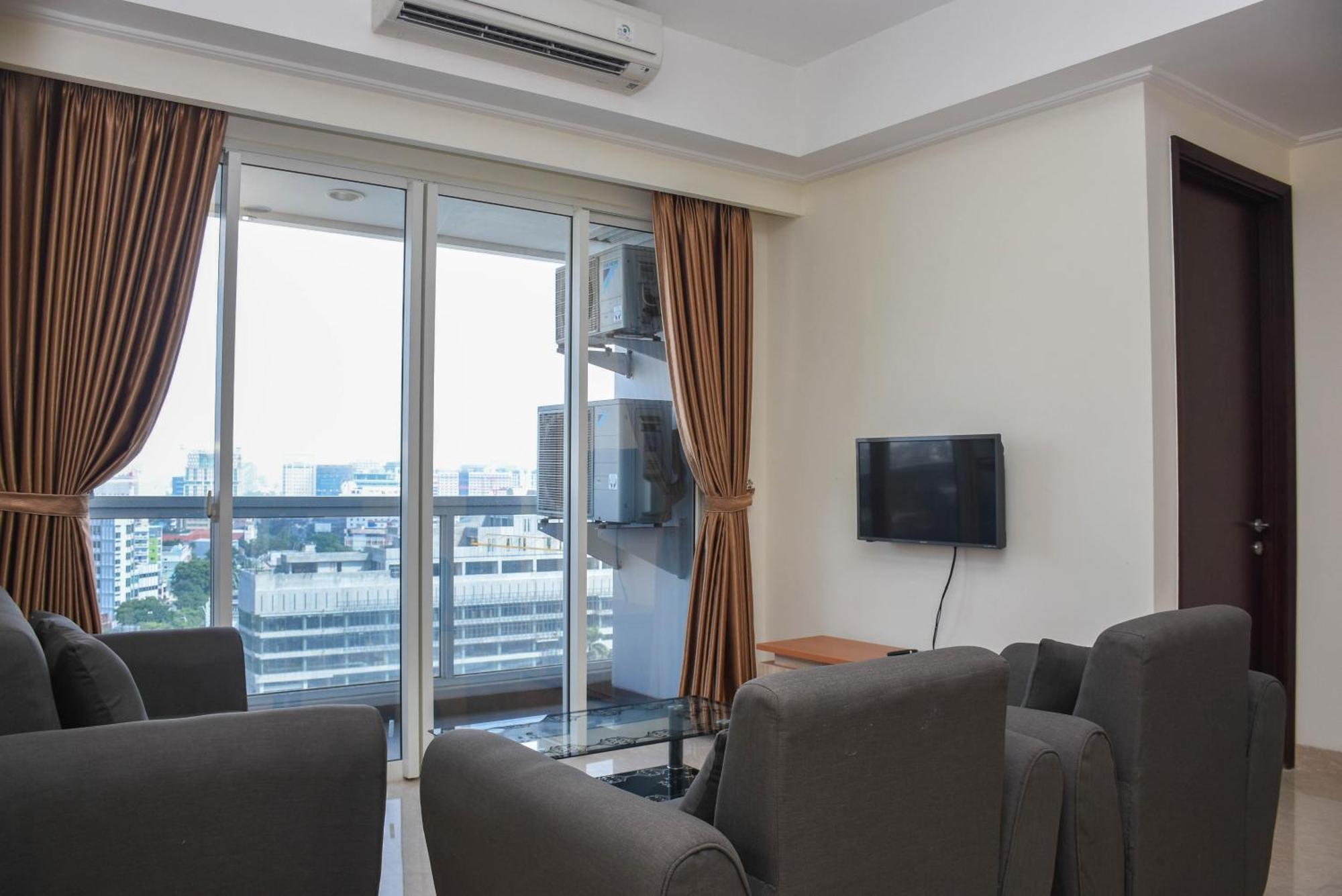 And Spacious 3br At Menteng Park By Travelio * Jakarta