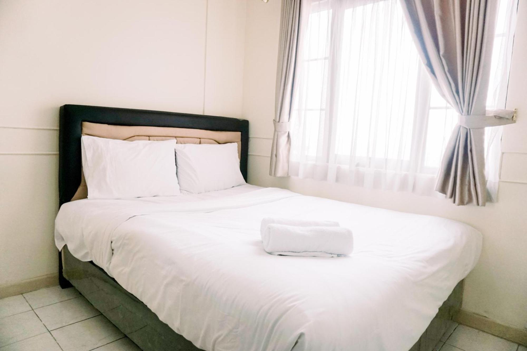 Elegant And Comfortable 2br Puri Garden By Travelio Apartment *