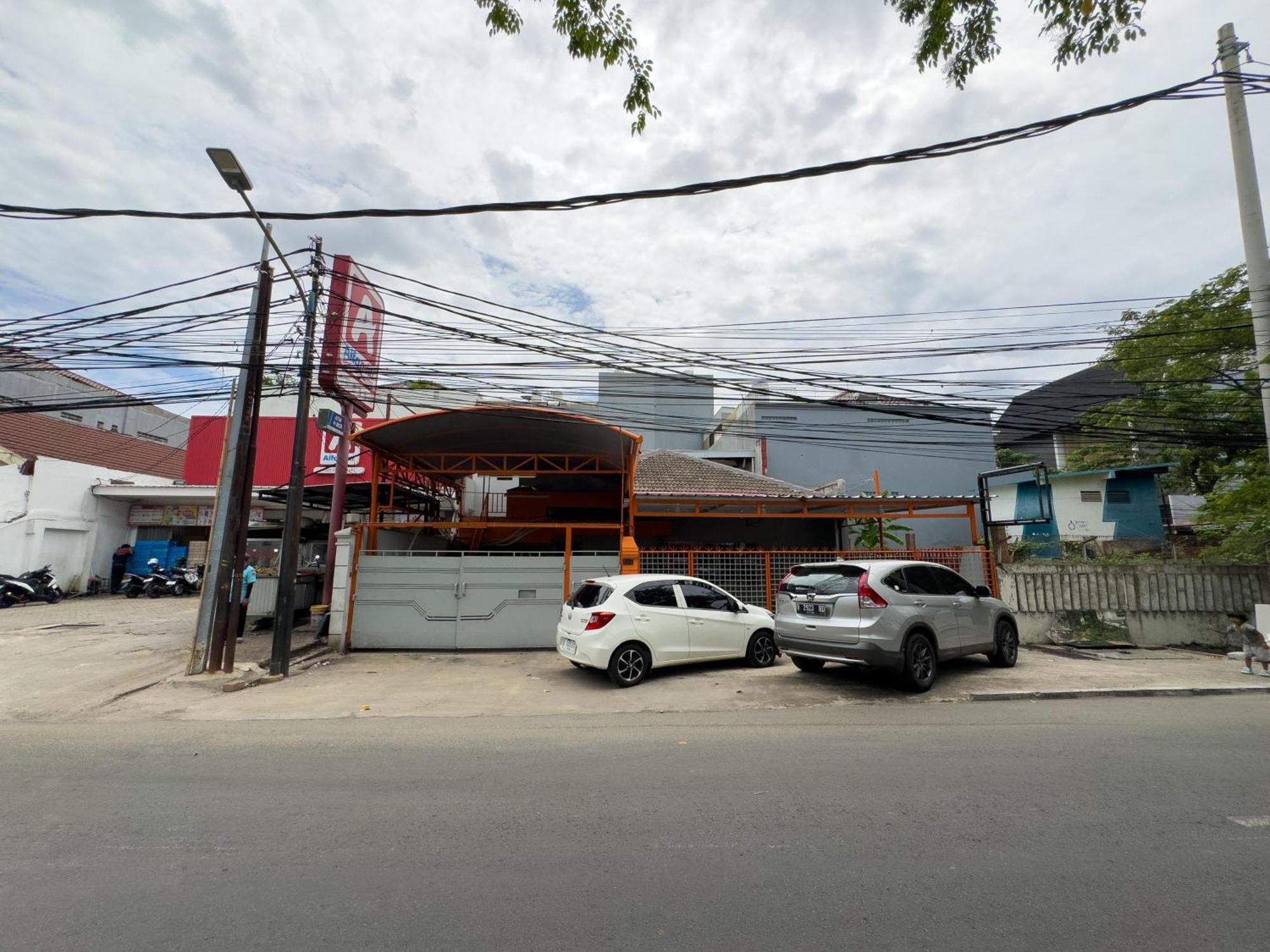 Beranda Istirahat Pluit