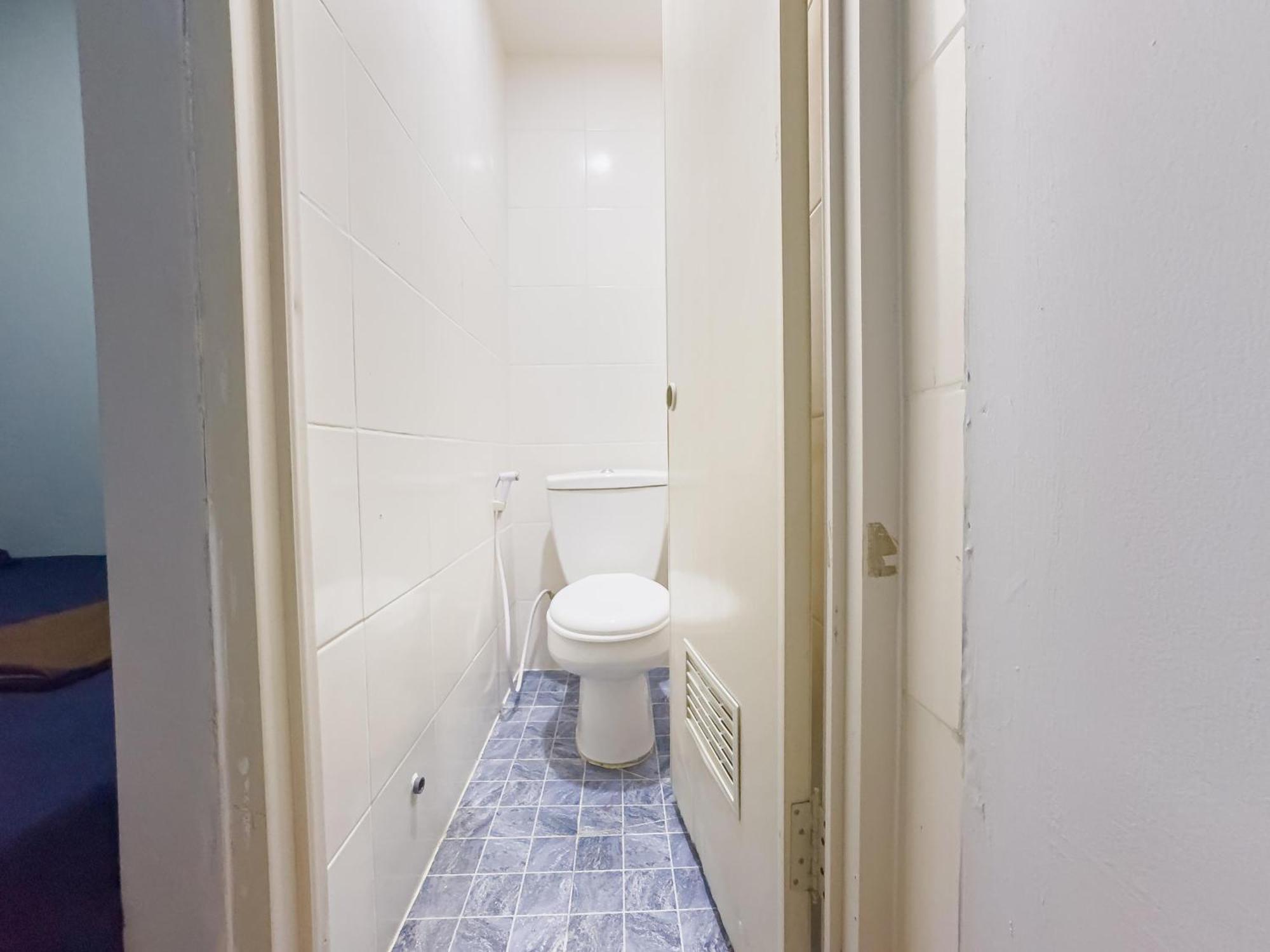 Beranda Istirahat Pluit Hostel