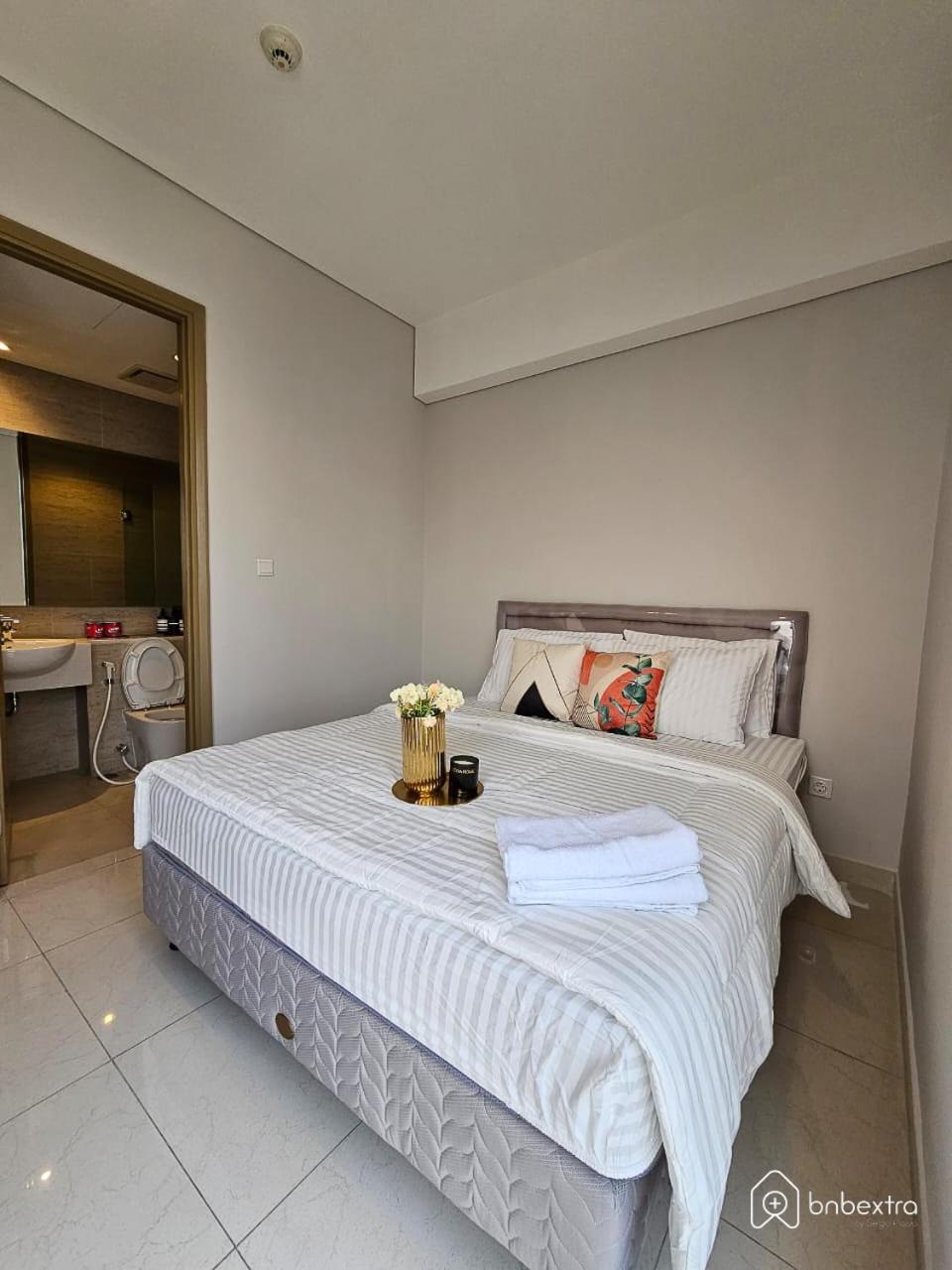 3br Flat In Taman Anggrek Apartment Jakarta