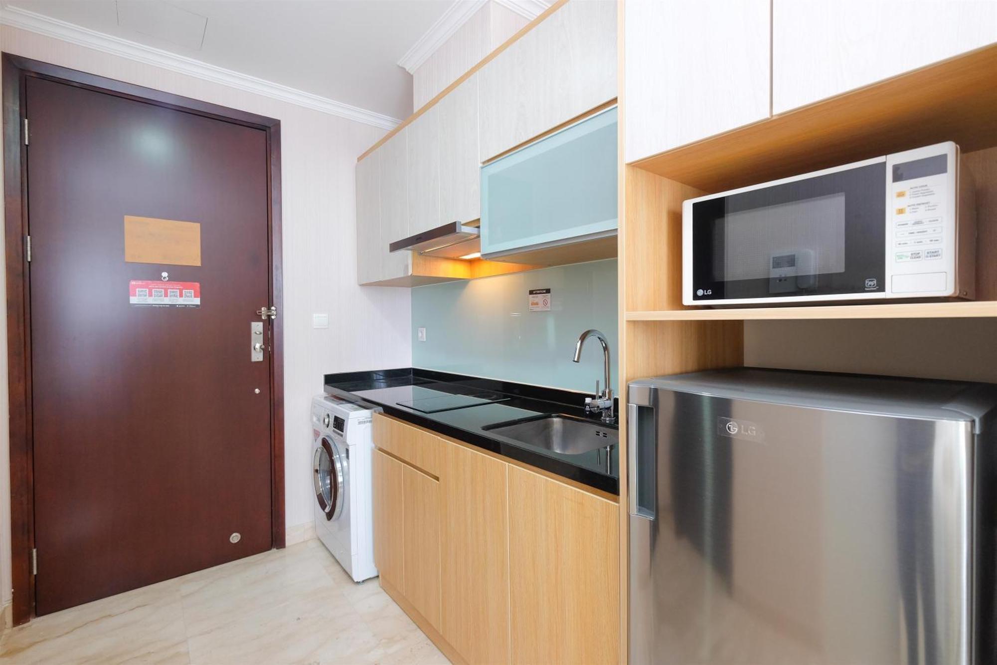 Homey And Comfy At Menteng Park By Travelio *