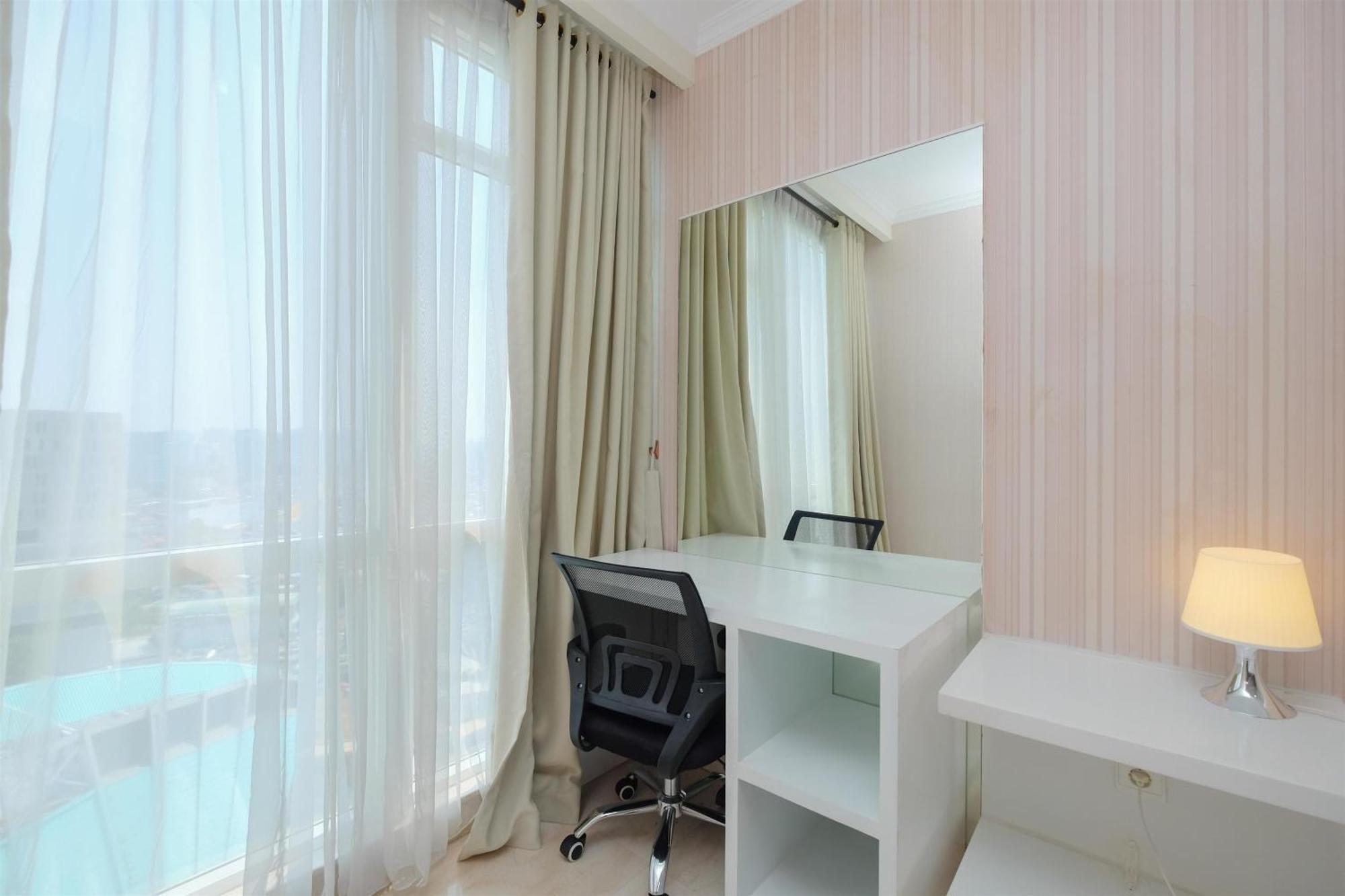 Homey And Comfy At Menteng Park By Travelio *