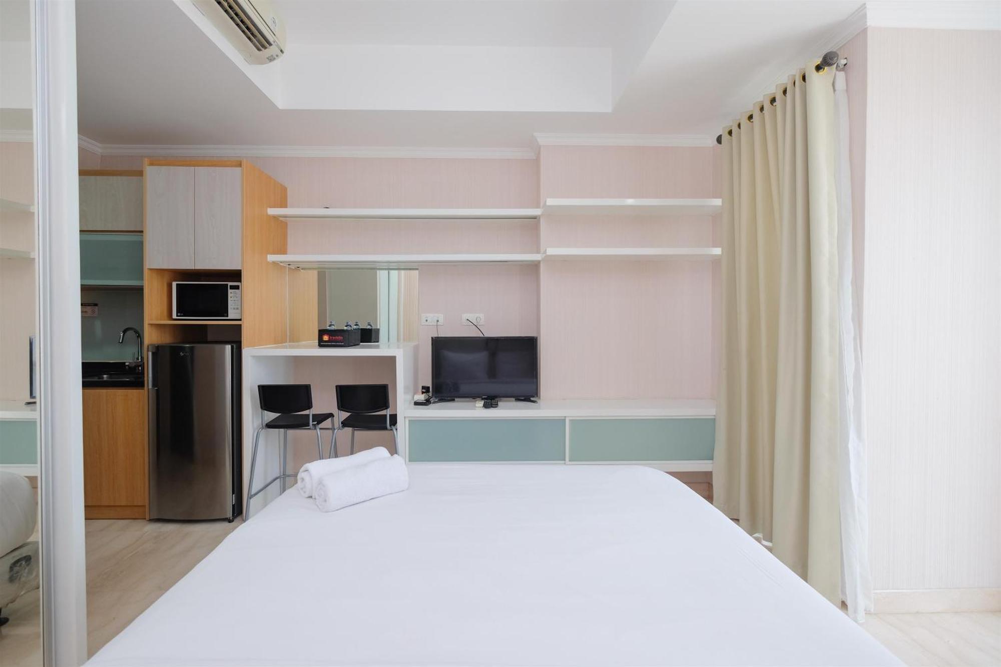 Homey And Comfy At Menteng Park By Travelio Apartment *