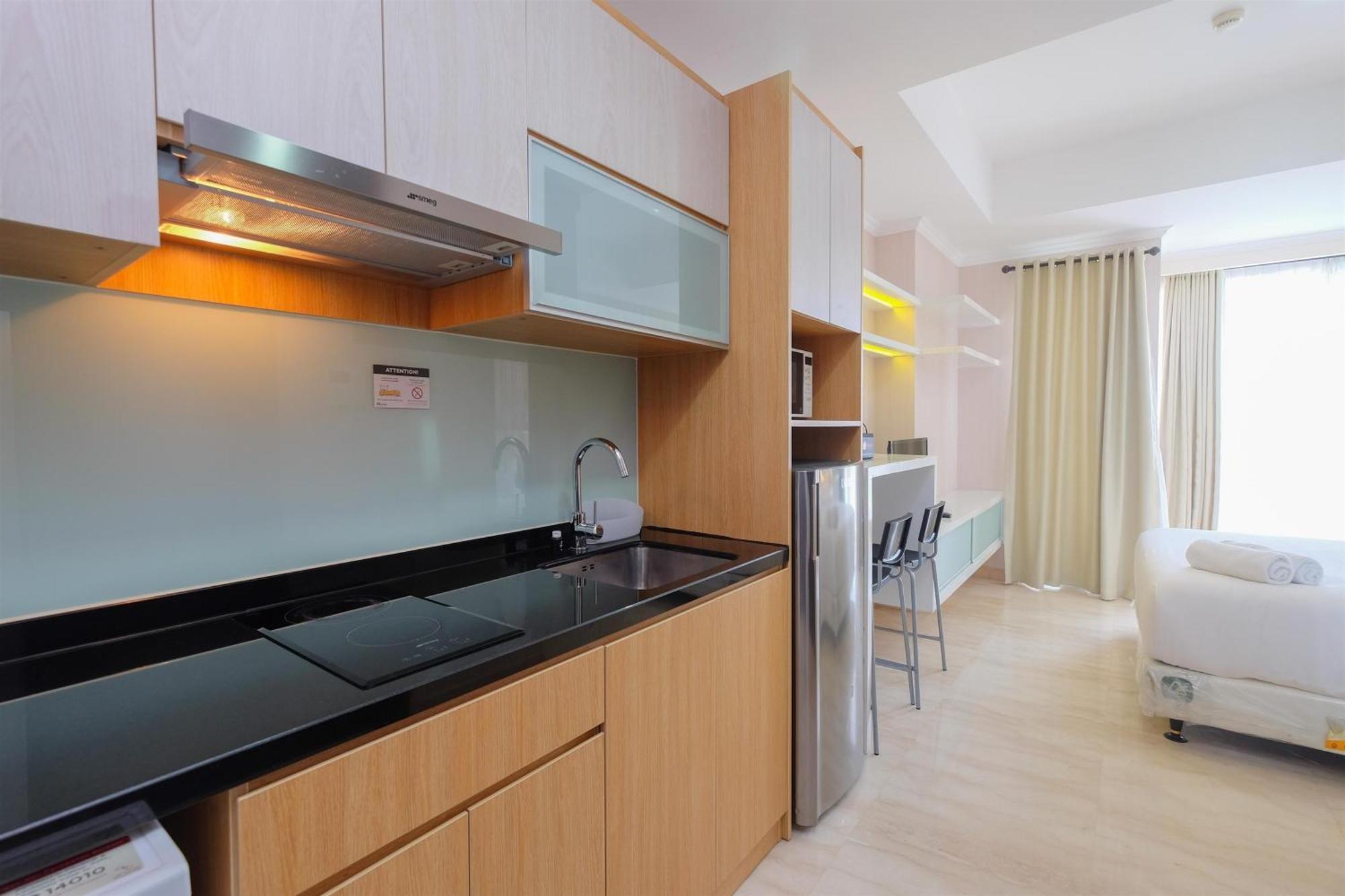 Apartment Homey And Comfy At Menteng Park By Travelio