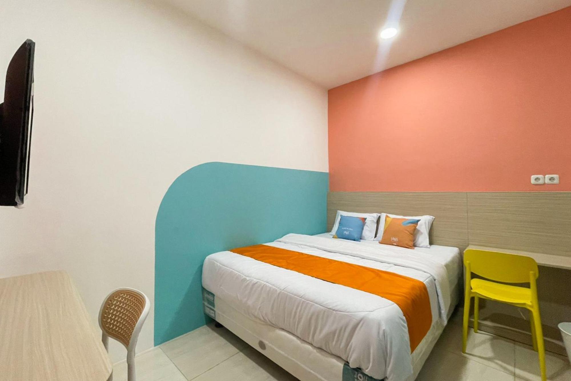 Hotel Sans Cengkareng
